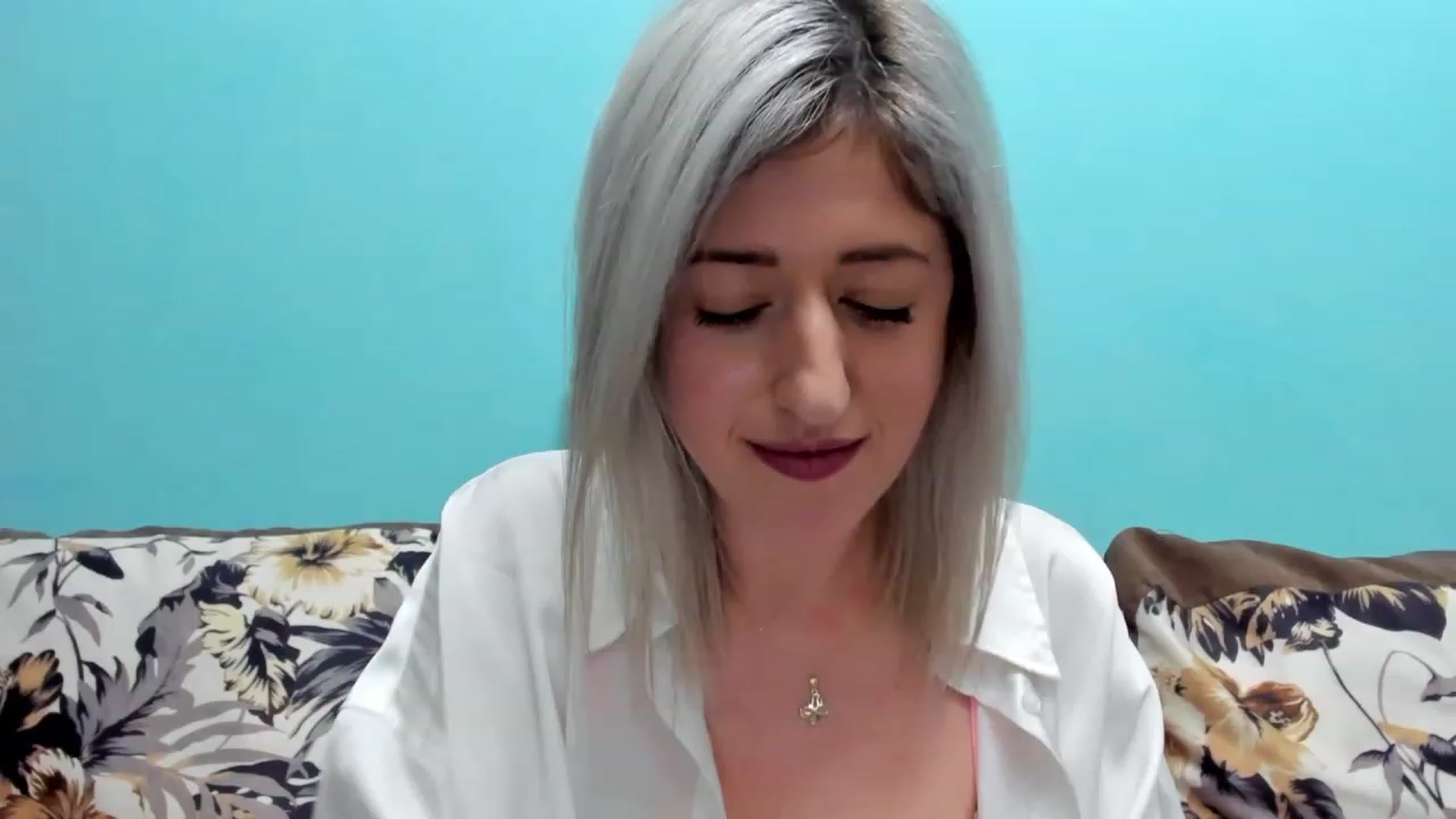 Gallery image thumbnail from SweetDelia_'s myfreecams stream on, 11/17/2023, 13:20 image 15 of 20