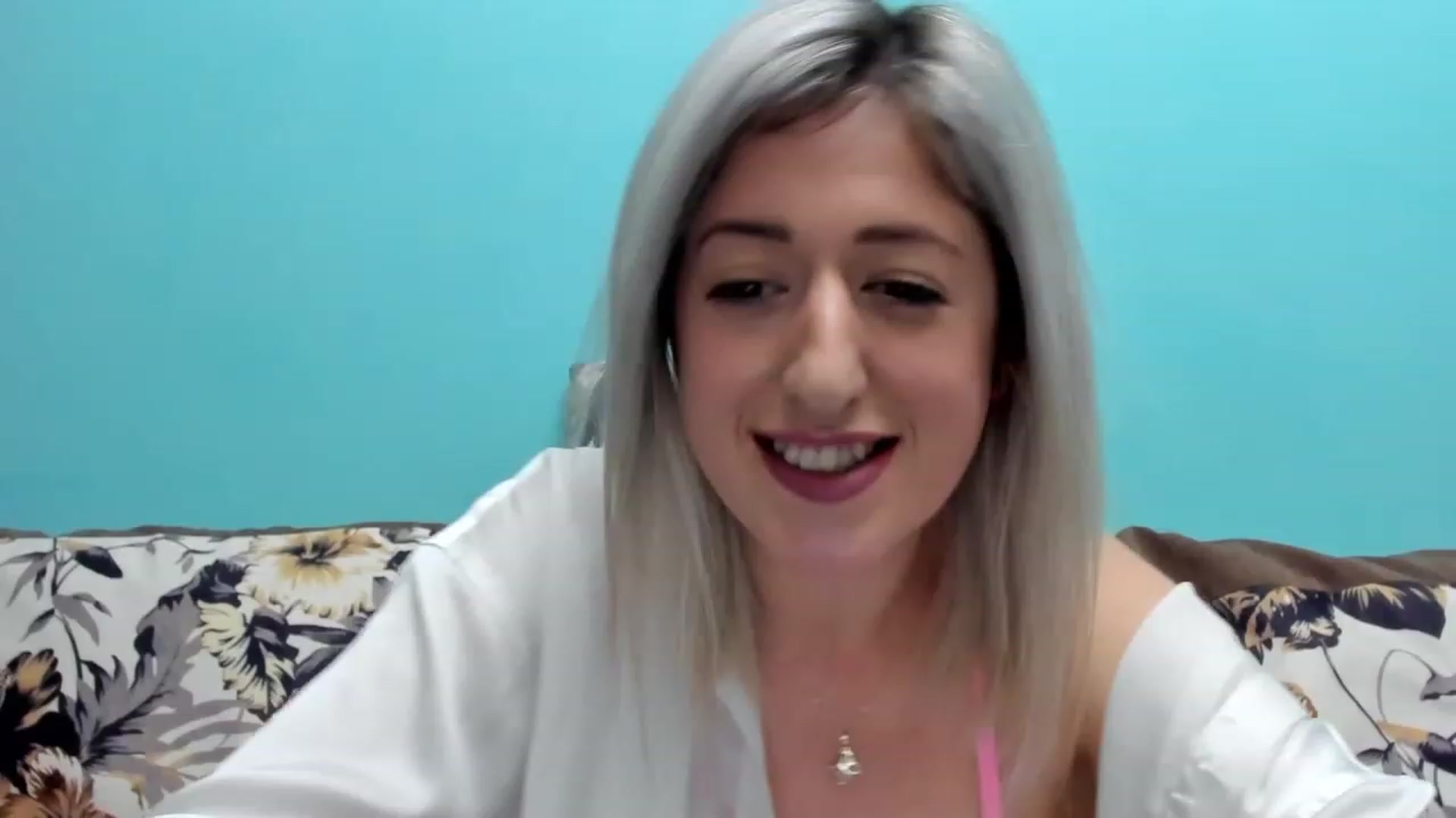 Gallery image thumbnail from SweetDelia_'s myfreecams stream on, 11/17/2023, 13:20 image 19 of 20