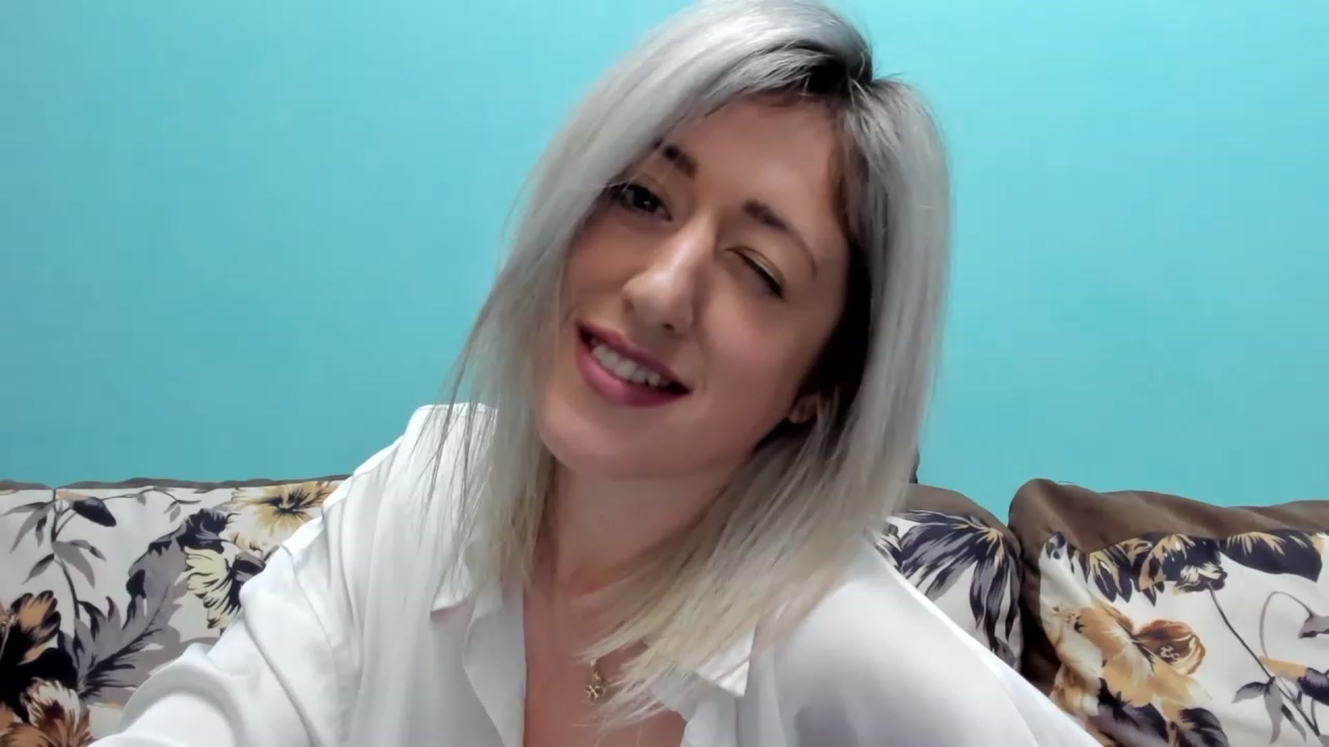 Gallery image thumbnail from SweetDelia_'s myfreecams stream on, 11/17/2023, 13:20 image 12 of 20