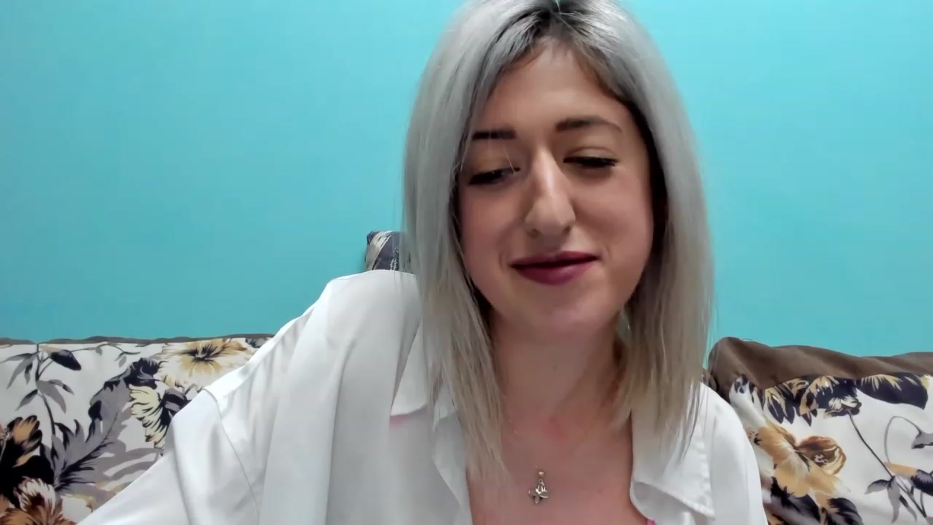 Gallery image thumbnail from SweetDelia_'s myfreecams stream on, 11/17/2023, 13:20 image 14 of 20