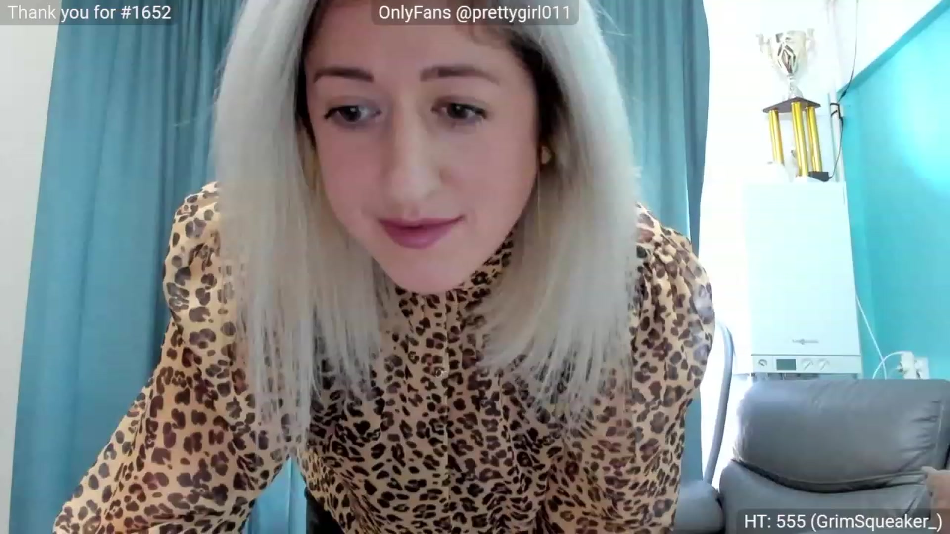 Gallery image thumbnail from SweetDelia_'s myfreecams stream on, 11/20/2023, 13:08 image 10 of 20