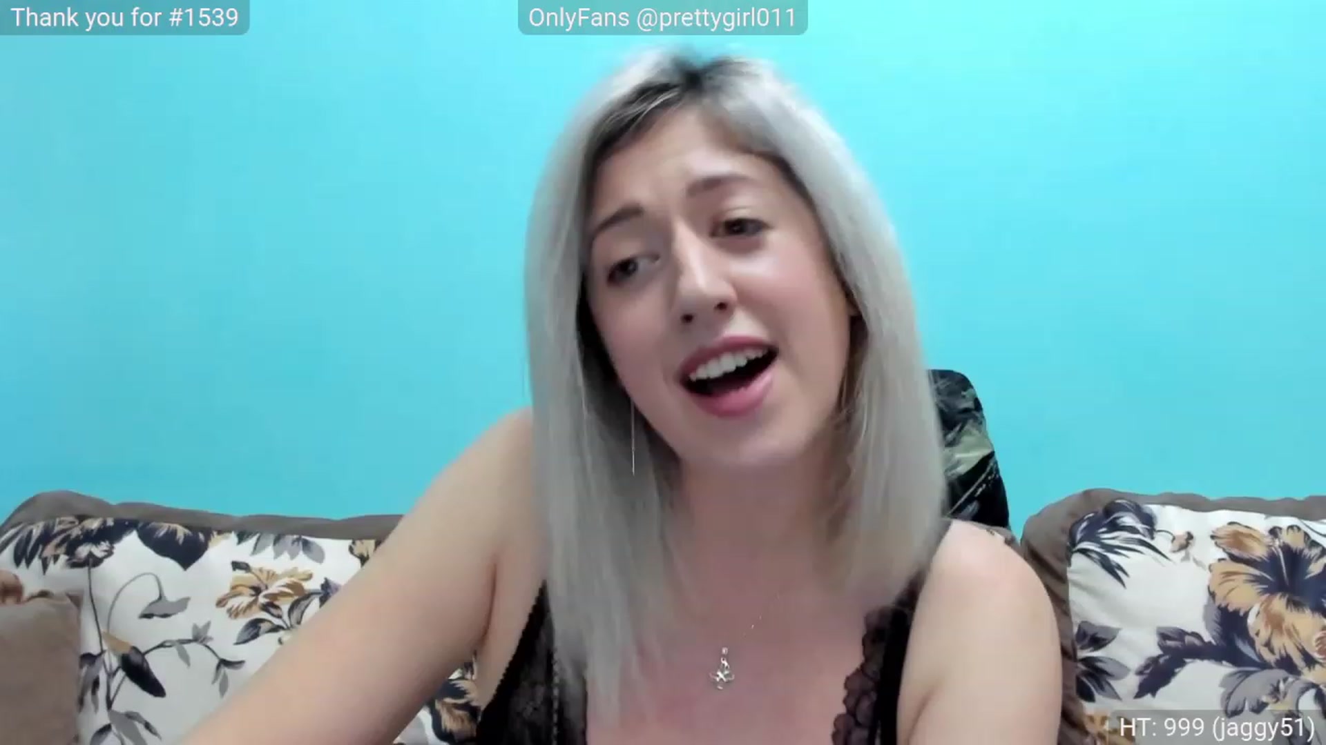 Gallery image thumbnail from SweetDelia_'s myfreecams stream on, 11/20/2023, 13:08 image 14 of 20