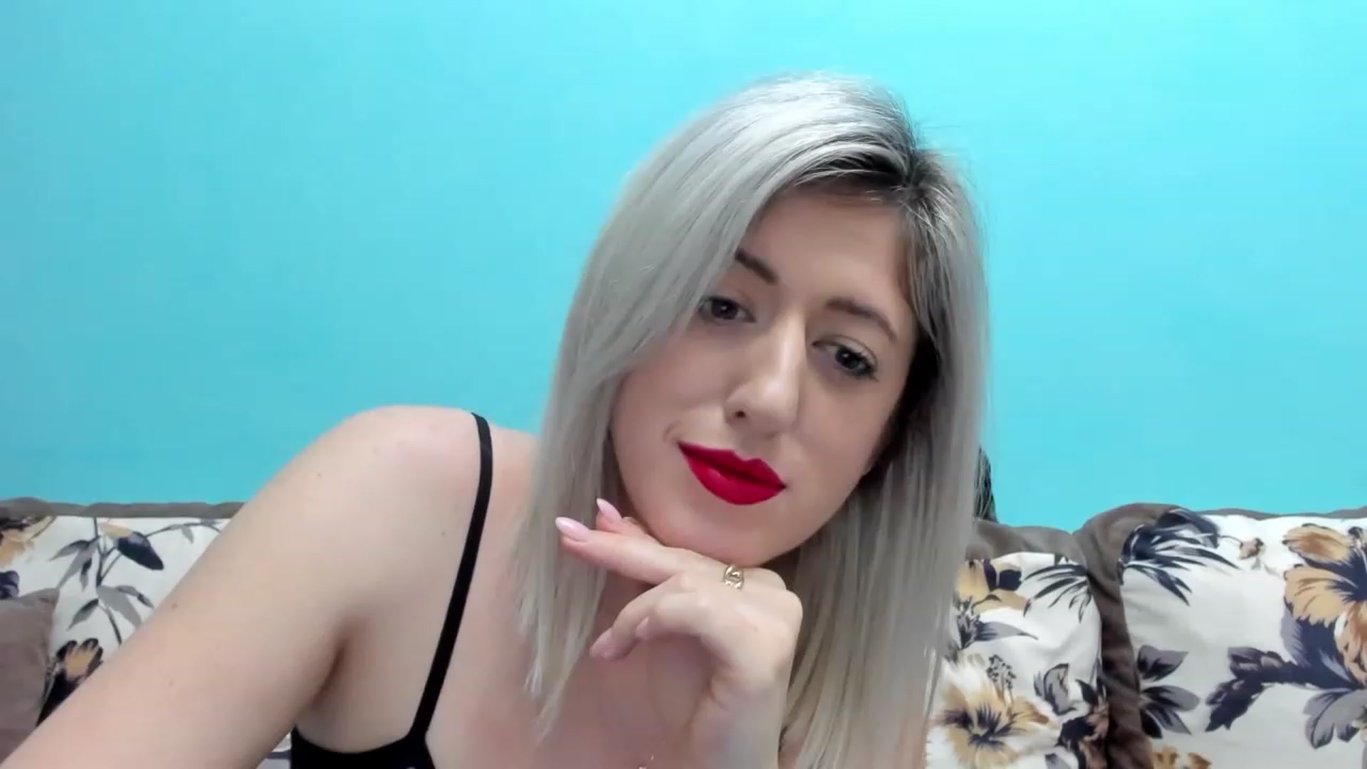 Gallery image thumbnail from SweetDelia_'s myfreecams stream on, 11/22/2023, 13:20 image 13 of 20