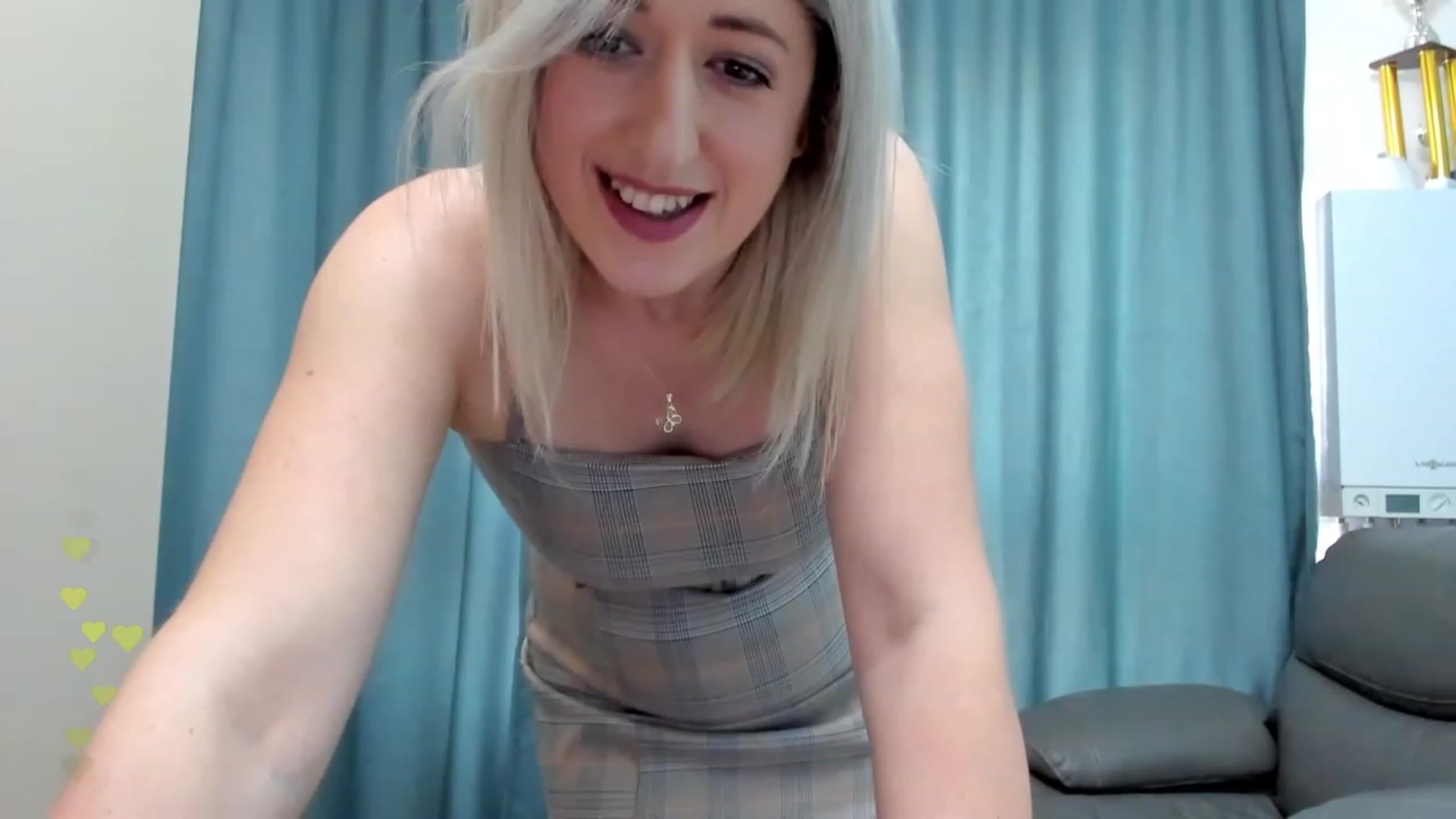 Gallery image thumbnail from SweetDelia_'s myfreecams stream on, 11/23/2023, 13:19 image 14 of 20