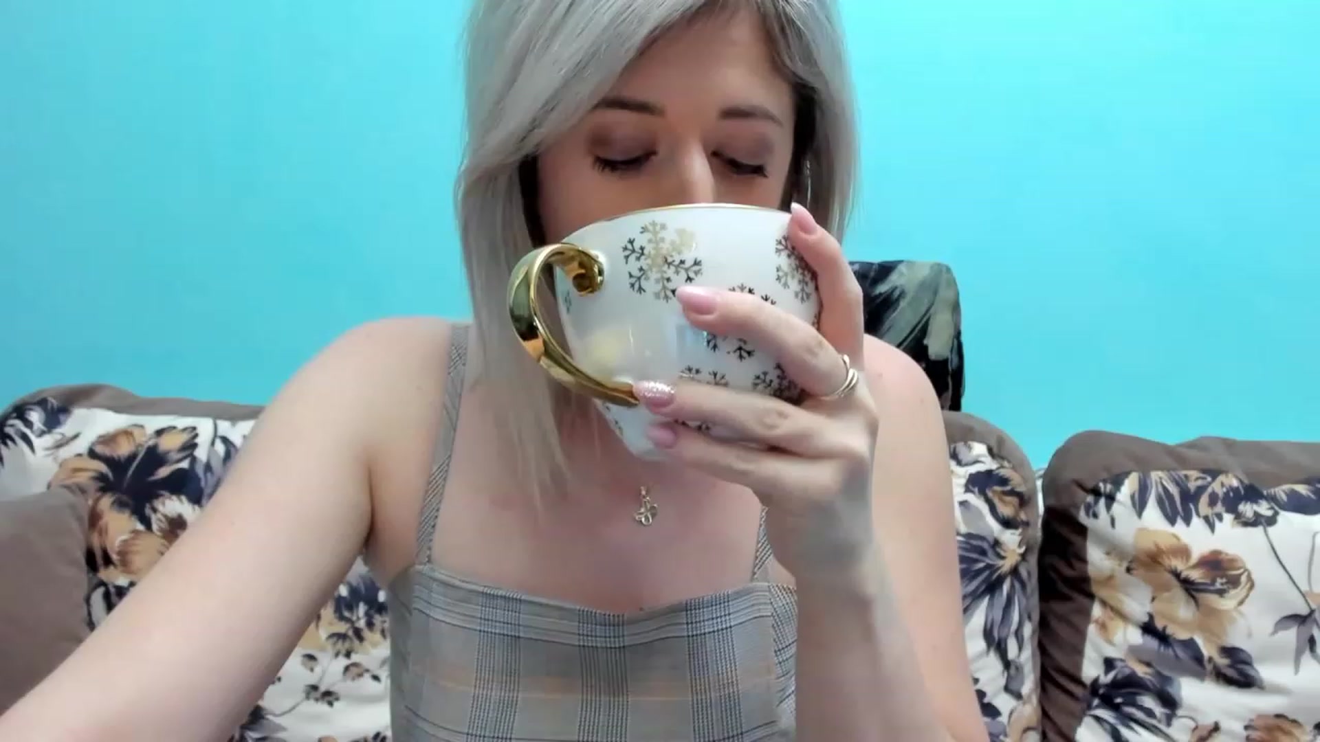 Gallery image thumbnail from SweetDelia_'s myfreecams stream on, 11/23/2023, 13:19 image 1 of 20