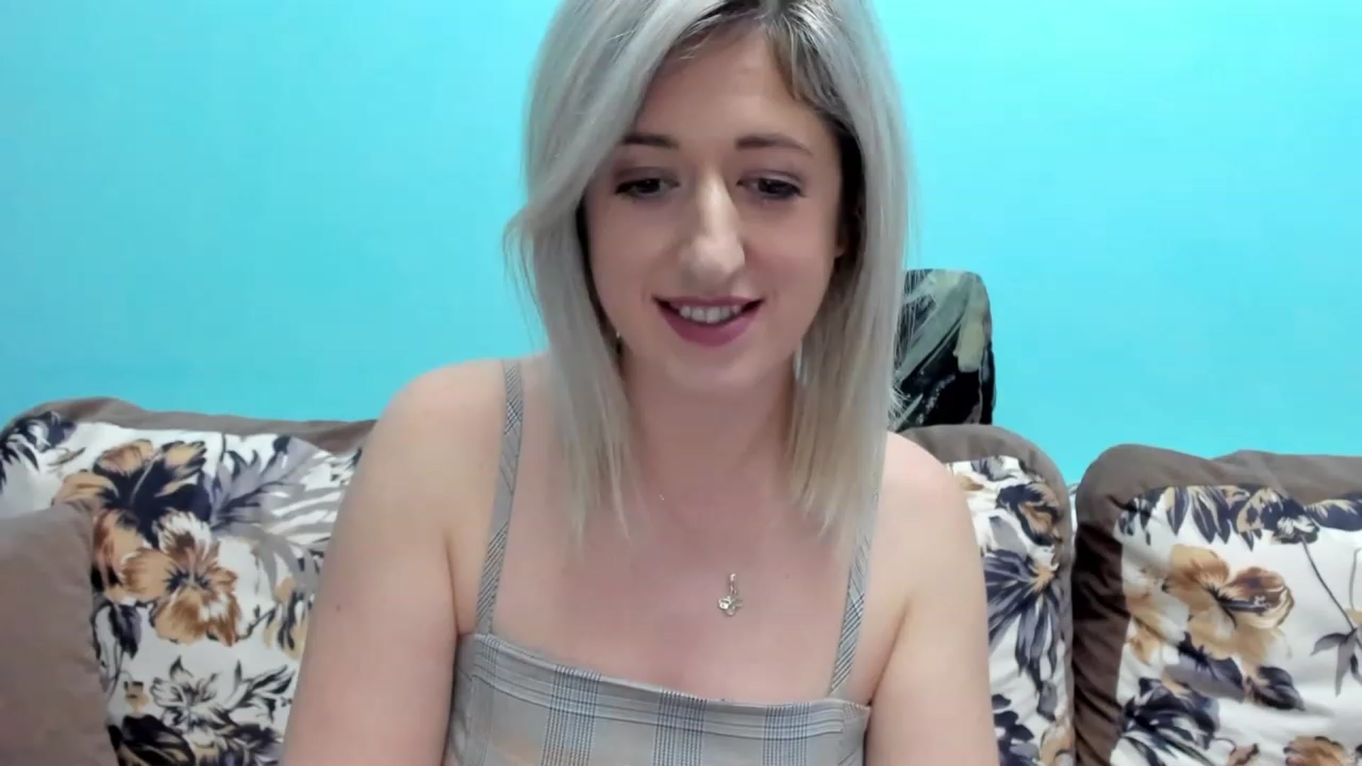 Gallery image thumbnail from SweetDelia_'s myfreecams stream on, 11/23/2023, 13:19 image 9 of 20