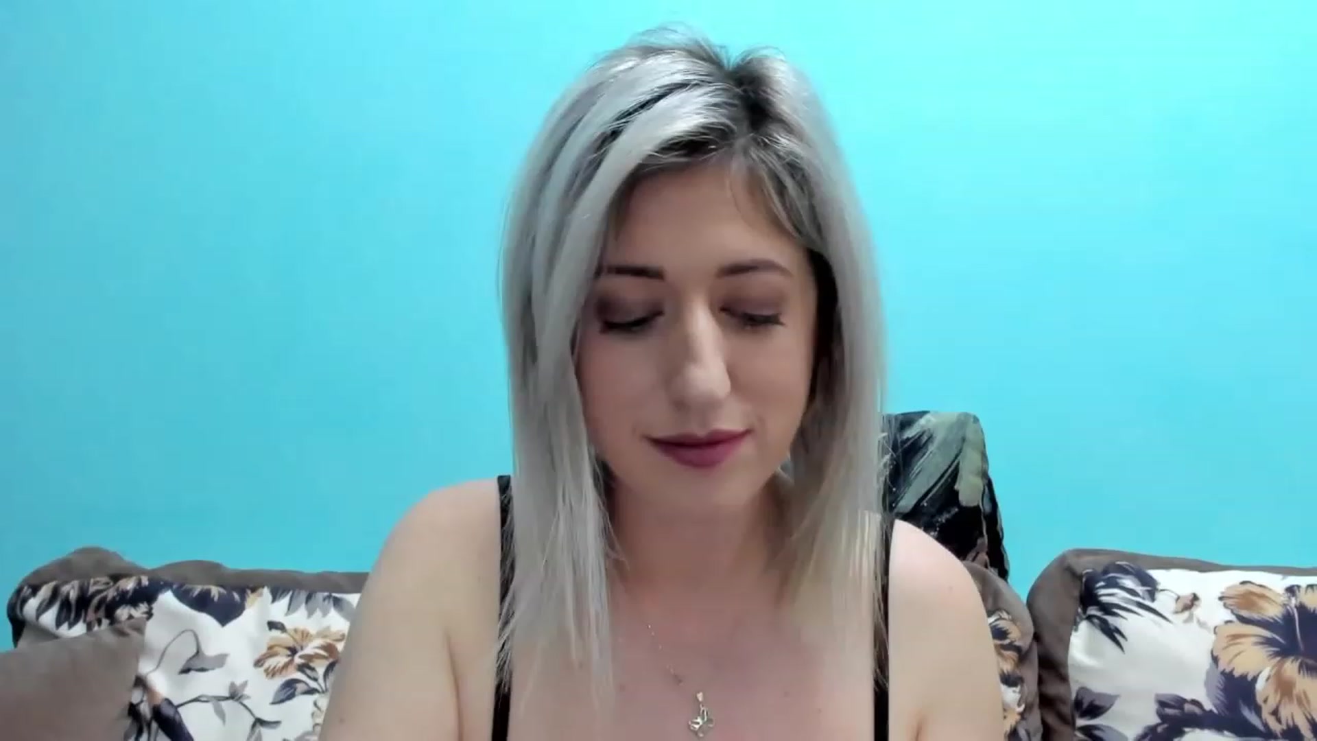 Gallery image thumbnail from SweetDelia_'s myfreecams stream on, 11/24/2023, 13:19 image 6 of 20