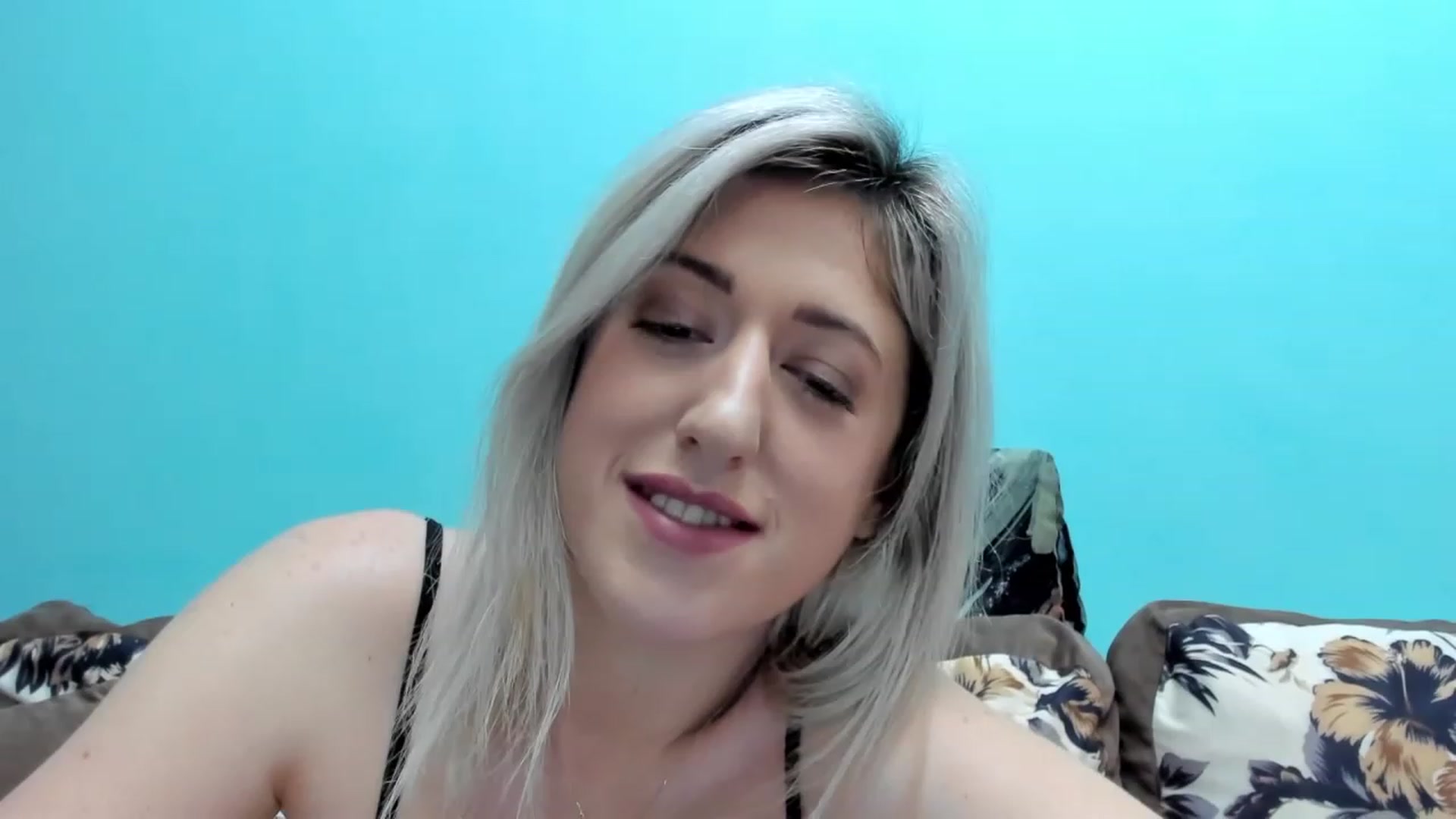 Gallery image thumbnail from SweetDelia_'s myfreecams stream on, 11/24/2023, 13:19 image 19 of 20