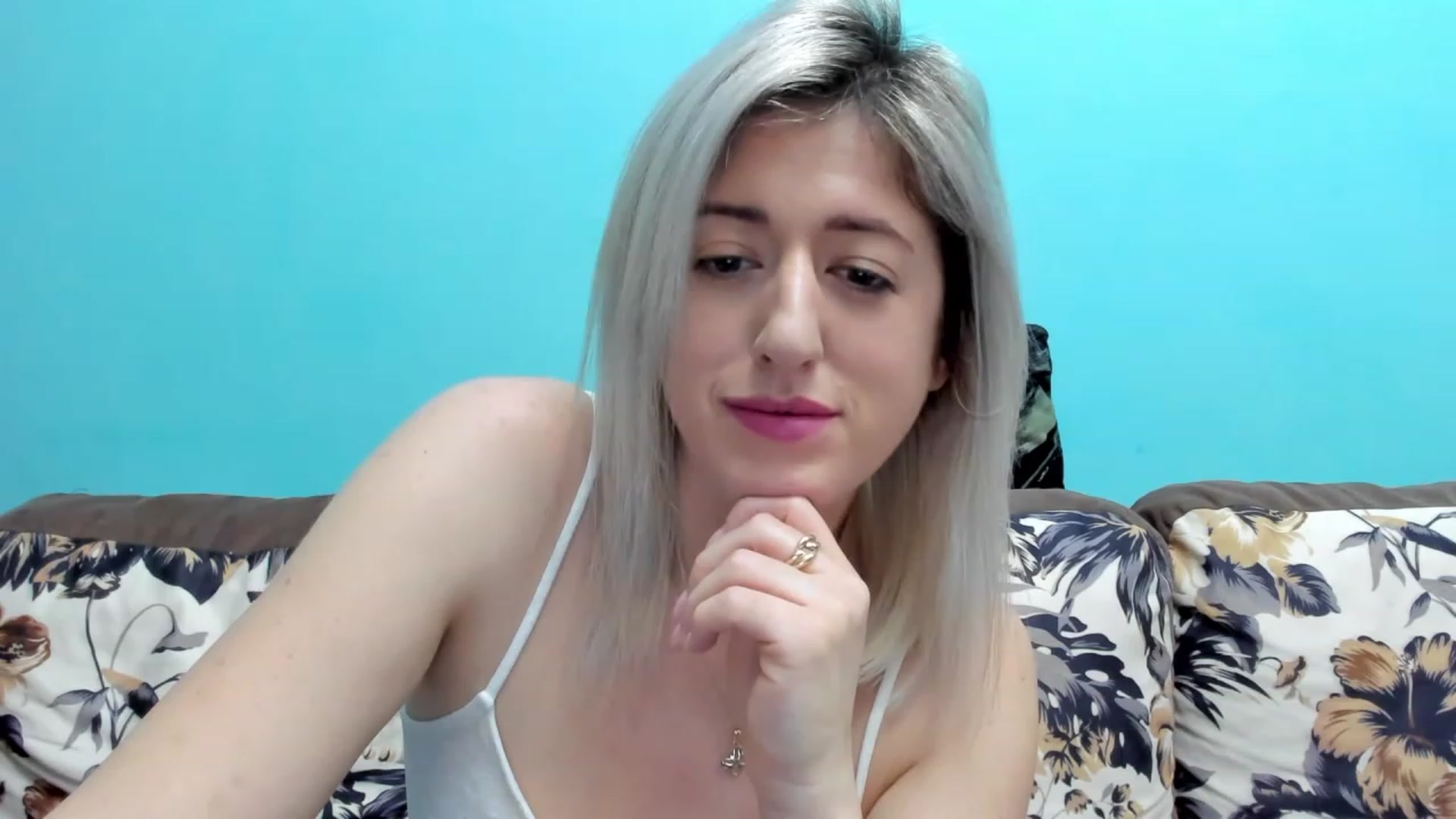Gallery image thumbnail from SweetDelia_'s myfreecams stream on, 12/07/2023, 13:18 image 2 of 20