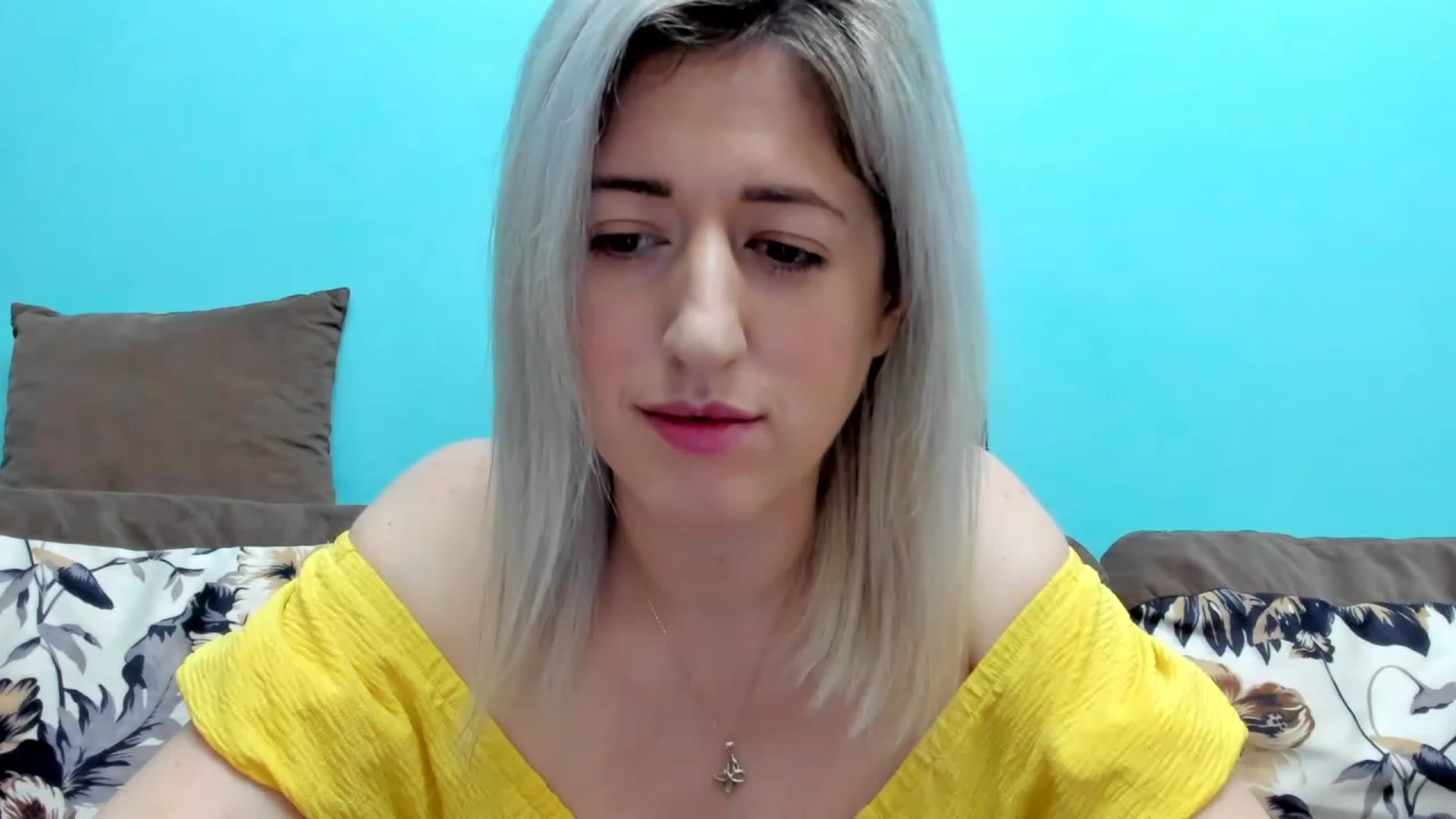 Gallery image thumbnail from SweetDelia_'s myfreecams stream on, 12/13/2023, 12:17 image 1 of 20