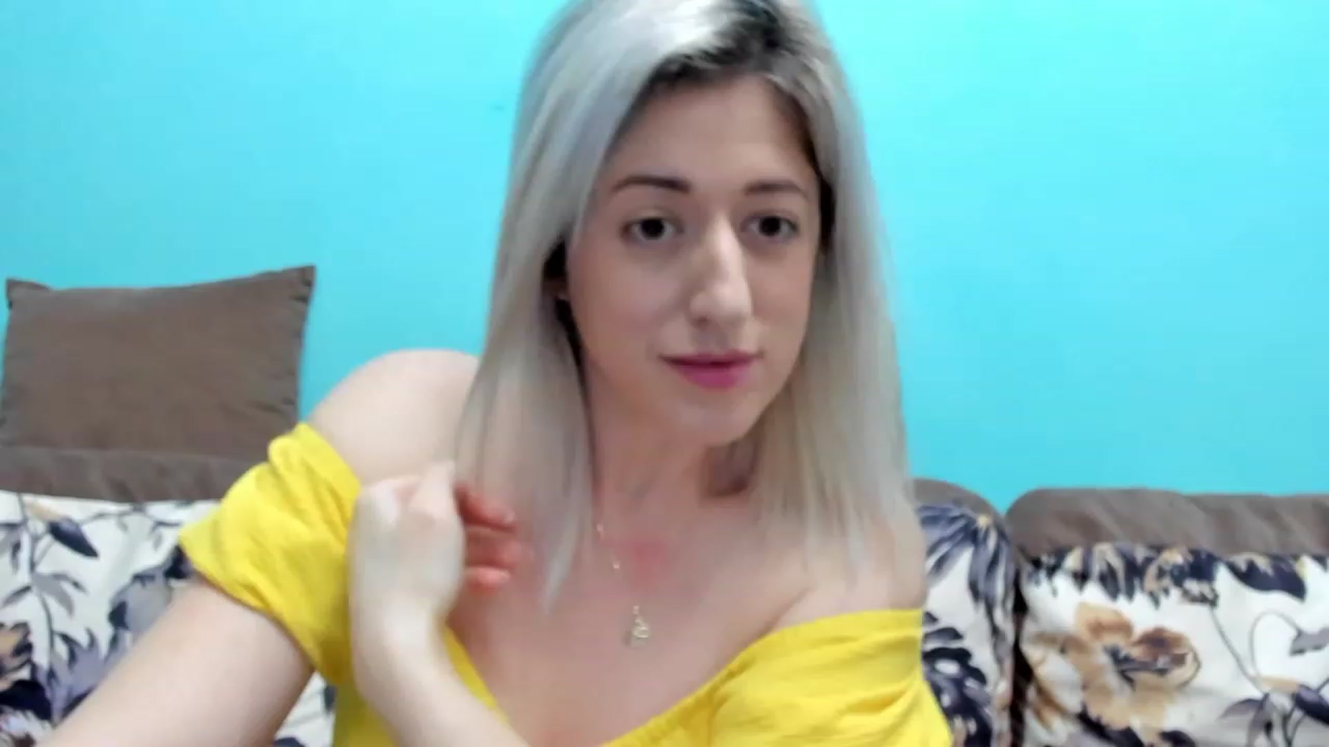 Gallery image thumbnail from SweetDelia_'s myfreecams stream on, 12/13/2023, 12:17 image 3 of 20