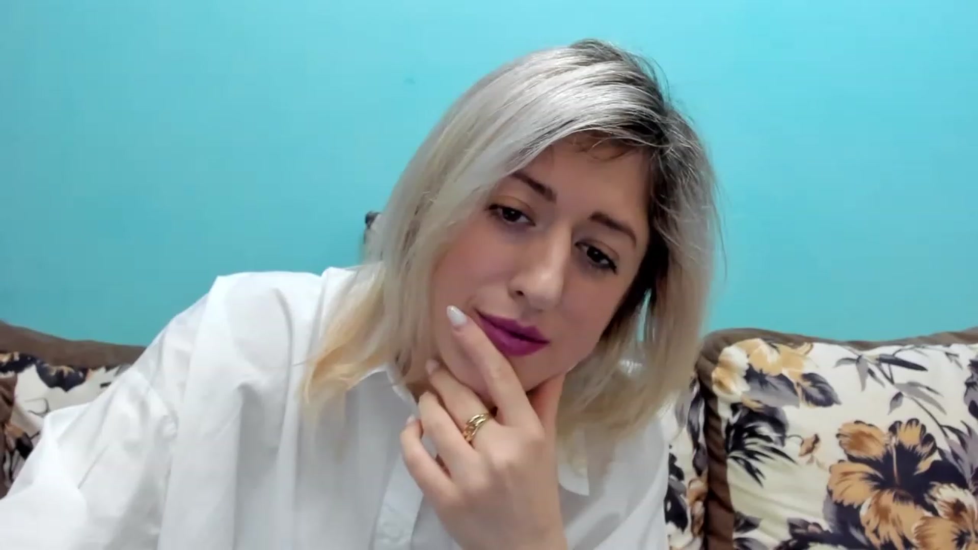 Gallery image thumbnail from SweetDelia_'s myfreecams stream on, 01/08/2024, 10:44 image 11 of 20