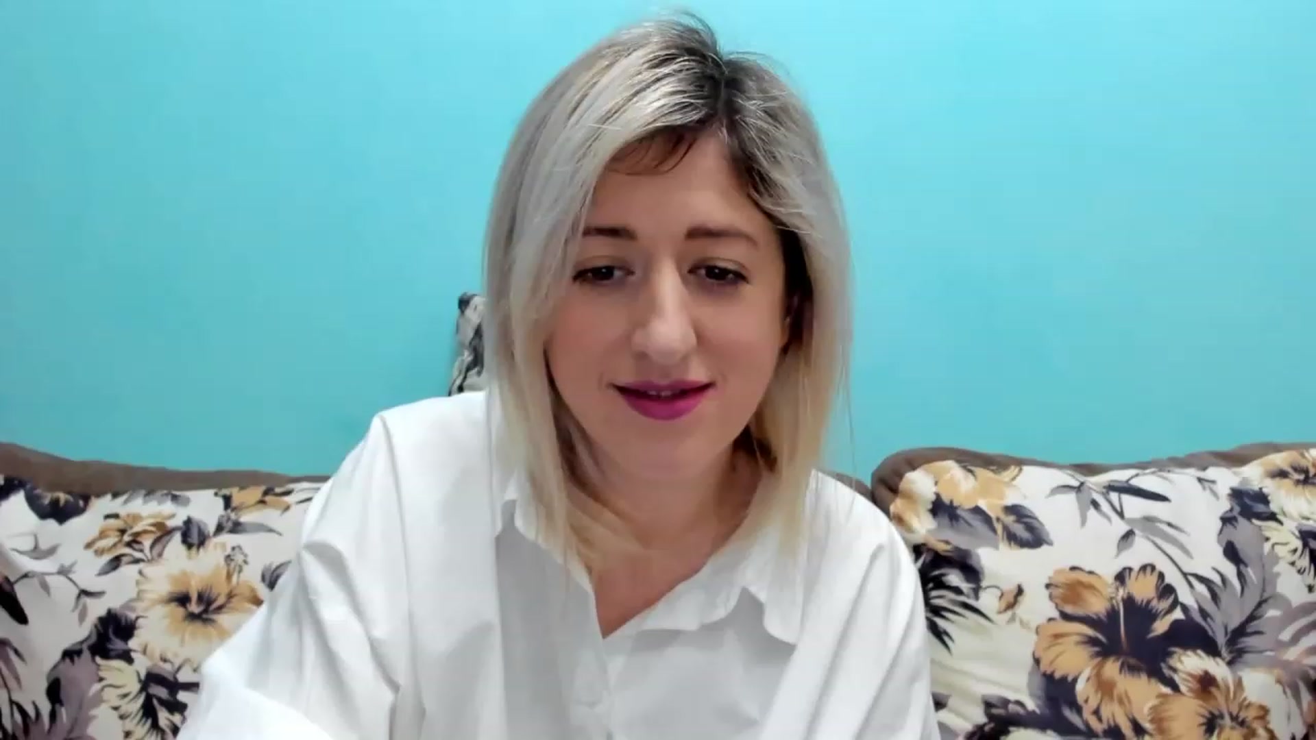 Gallery image thumbnail from SweetDelia_'s myfreecams stream on, 01/08/2024, 11:08 image 13 of 20