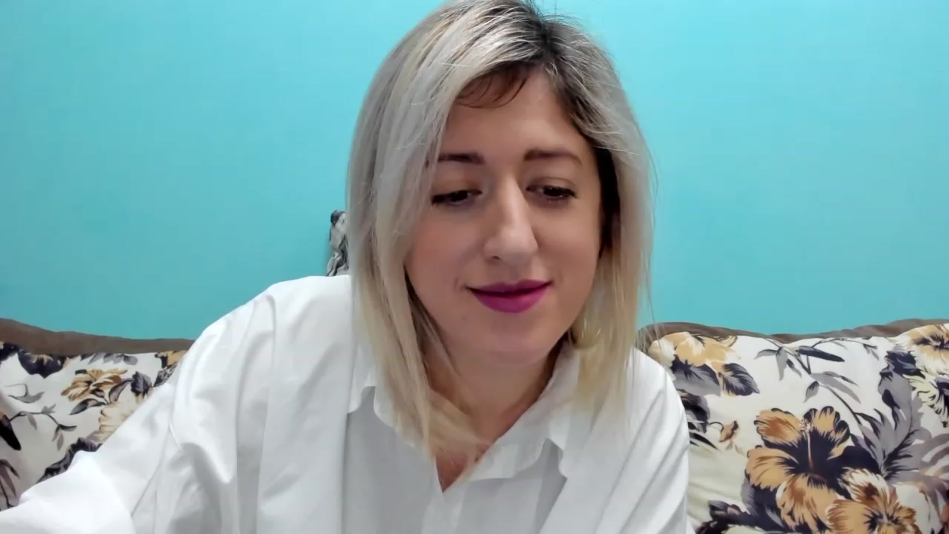 Gallery image thumbnail from SweetDelia_'s myfreecams stream on, 01/08/2024, 11:08 image 2 of 20