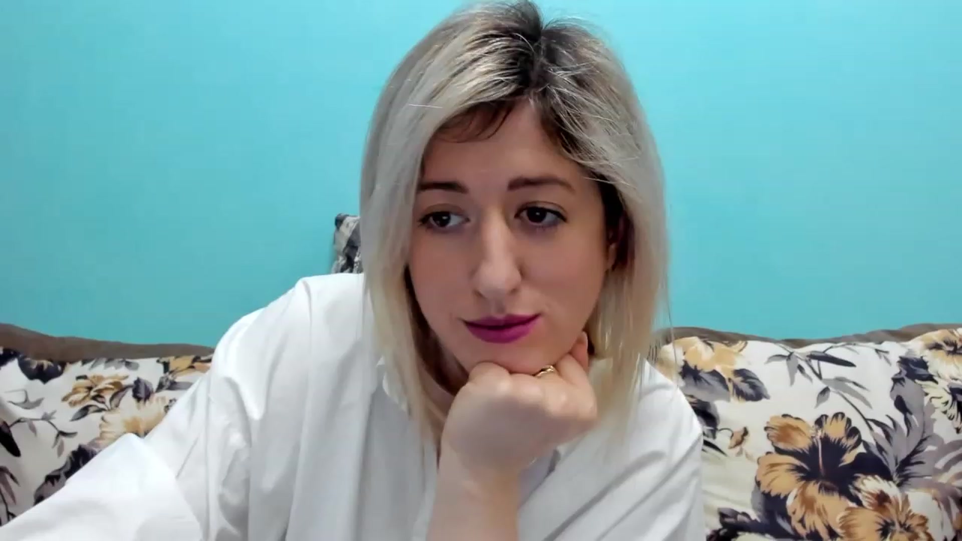 Gallery image thumbnail from SweetDelia_'s myfreecams stream on, 01/08/2024, 11:08 image 4 of 20
