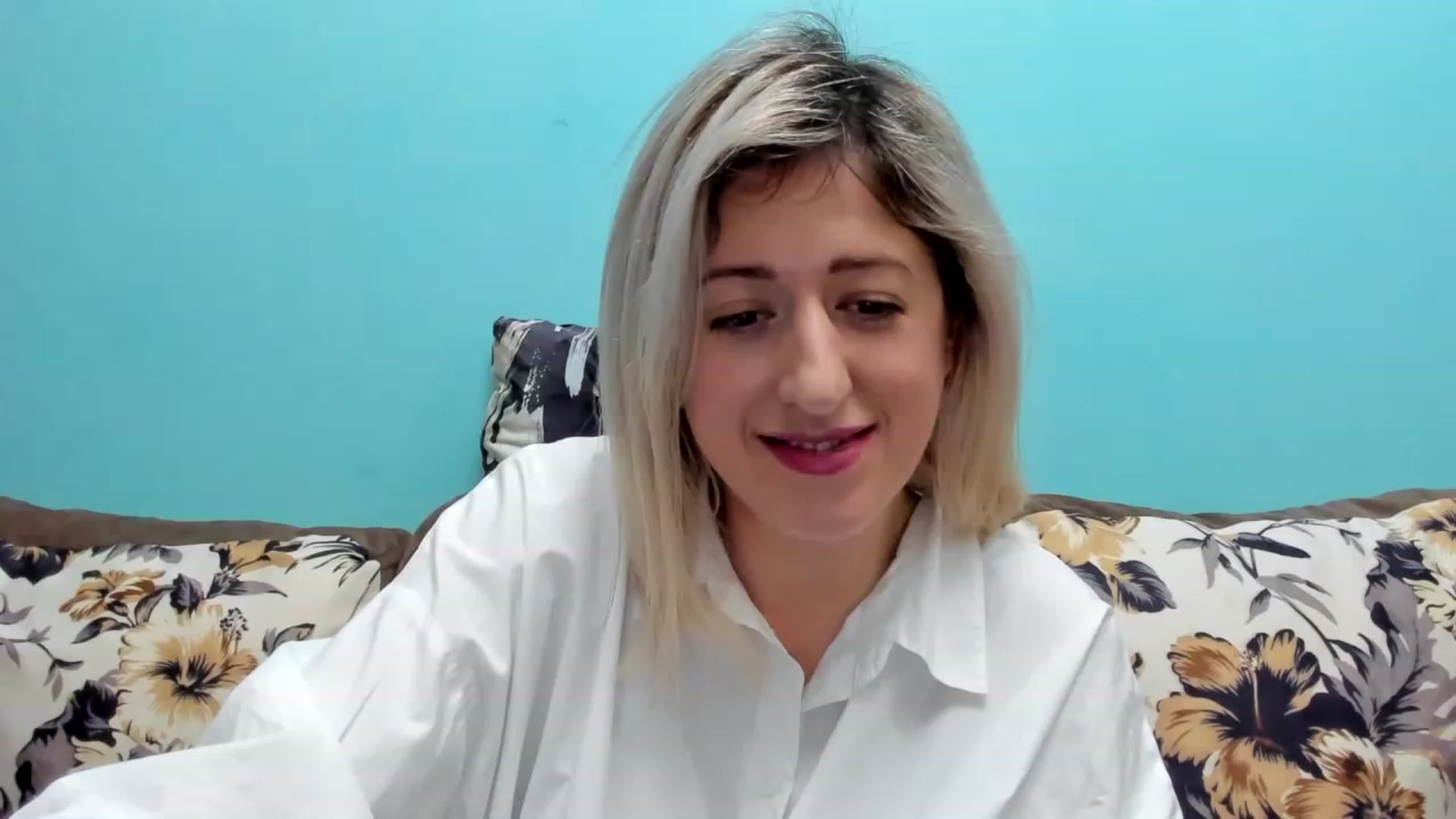 Gallery image thumbnail from SweetDelia_'s myfreecams stream on, 01/08/2024, 13:04 image 16 of 20