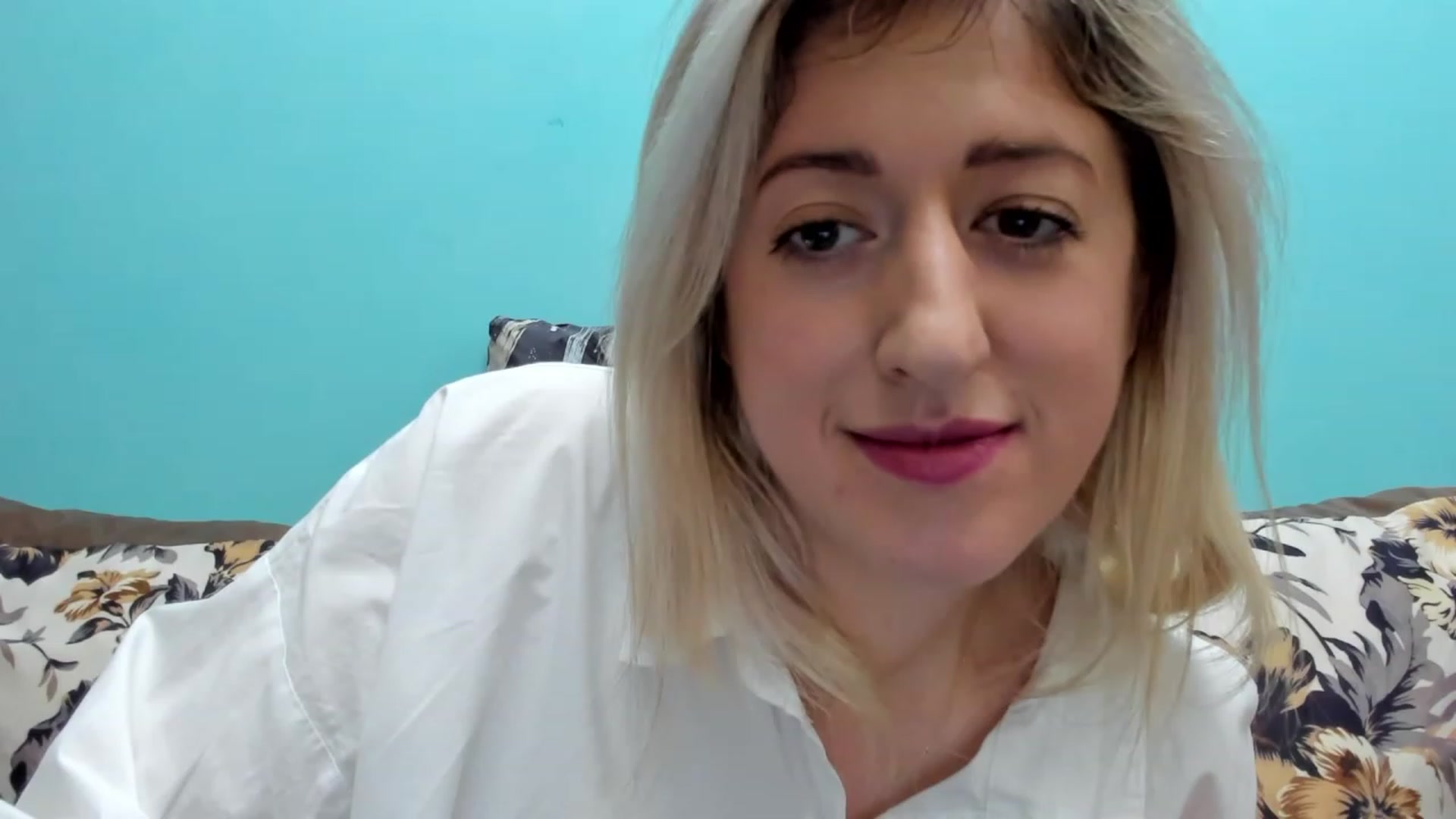 Gallery image thumbnail from SweetDelia_'s myfreecams stream on, 01/08/2024, 13:04 image 9 of 20