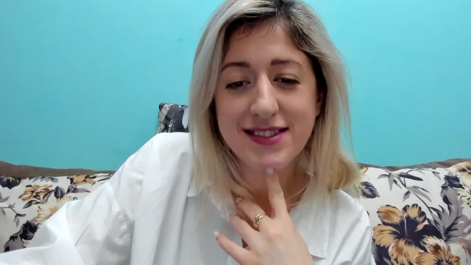 Gallery image thumbnail from SweetDelia_'s myfreecams stream on, 01/08/2024, 13:04 image 12 of 20