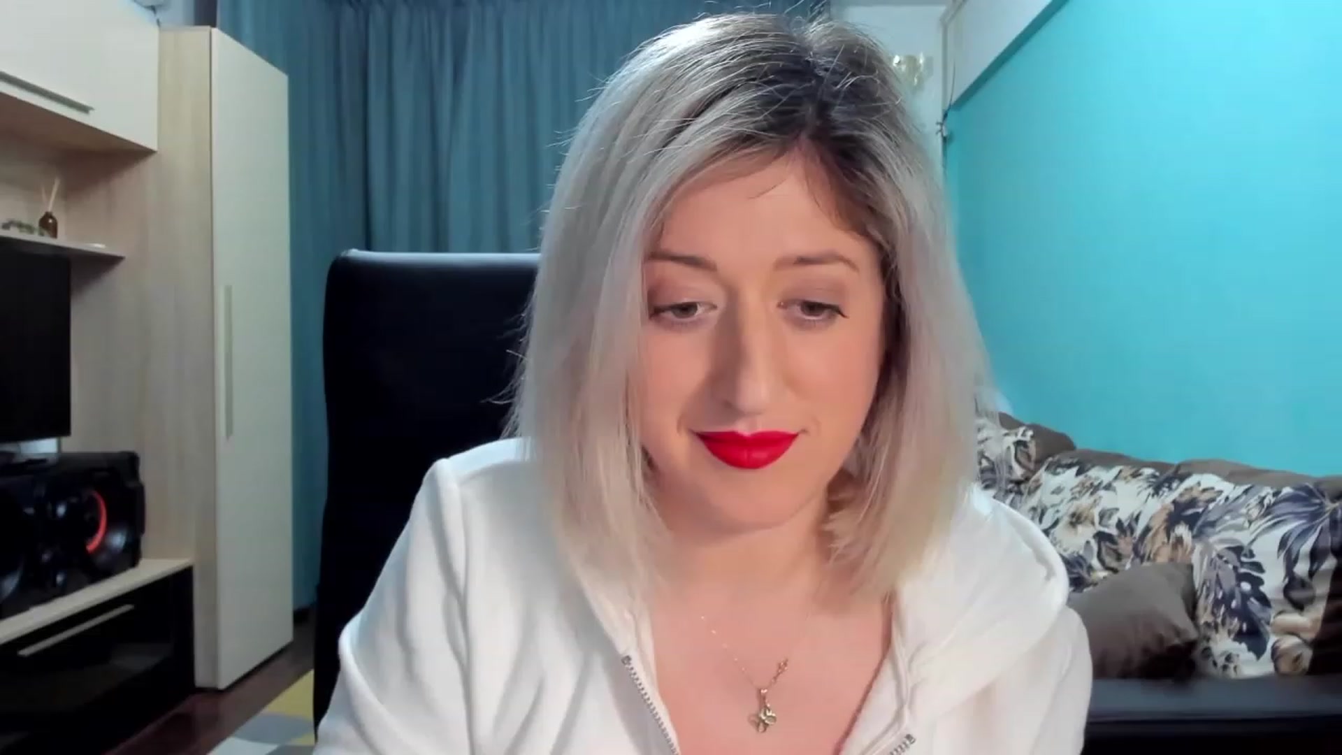 Gallery image thumbnail from SweetDelia_'s myfreecams stream on, 01/23/2024, 02:45 image 11 of 20