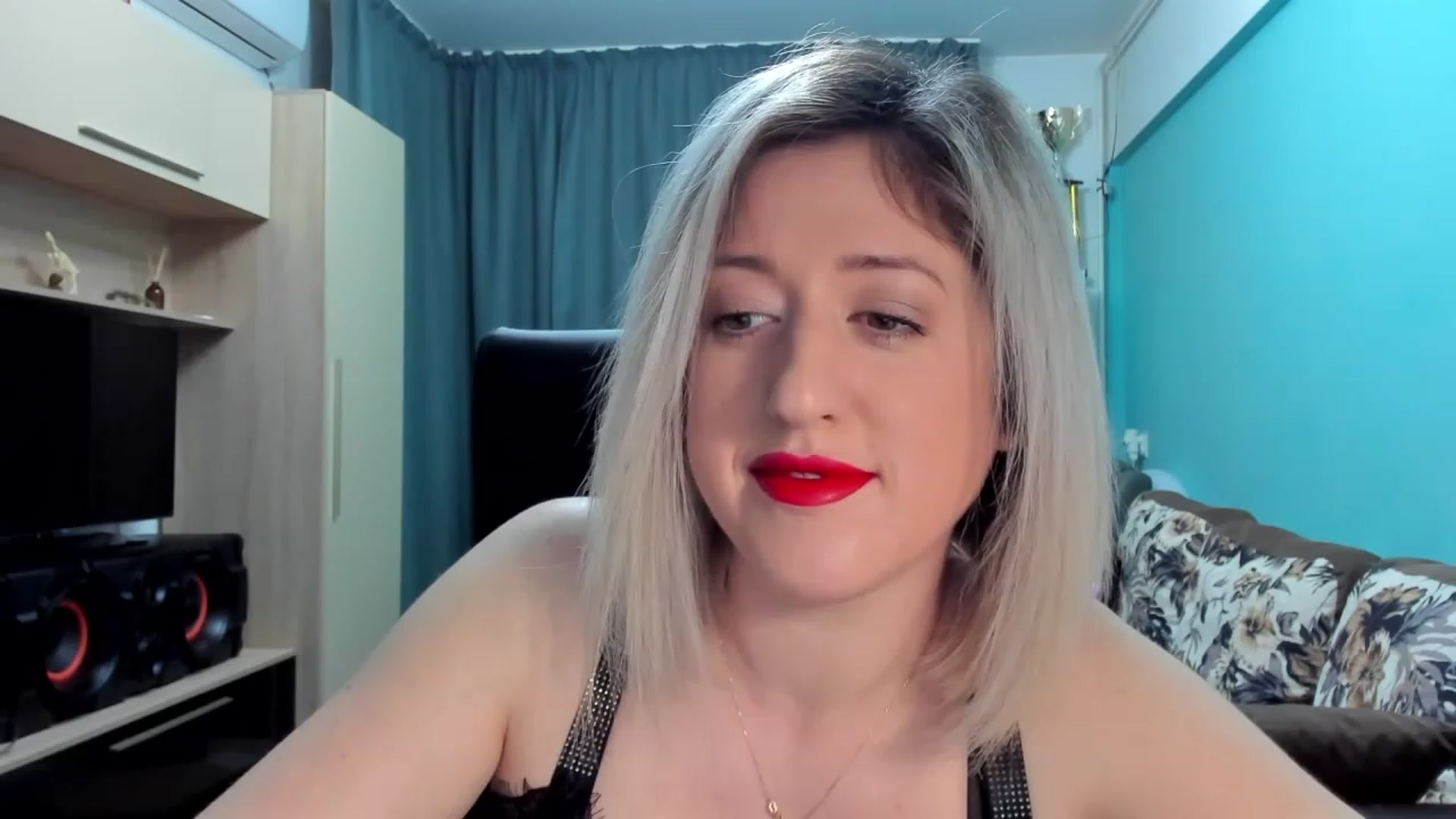 Gallery image thumbnail from SweetDelia_'s myfreecams stream on, 01/24/2024, 01:09 image 16 of 20