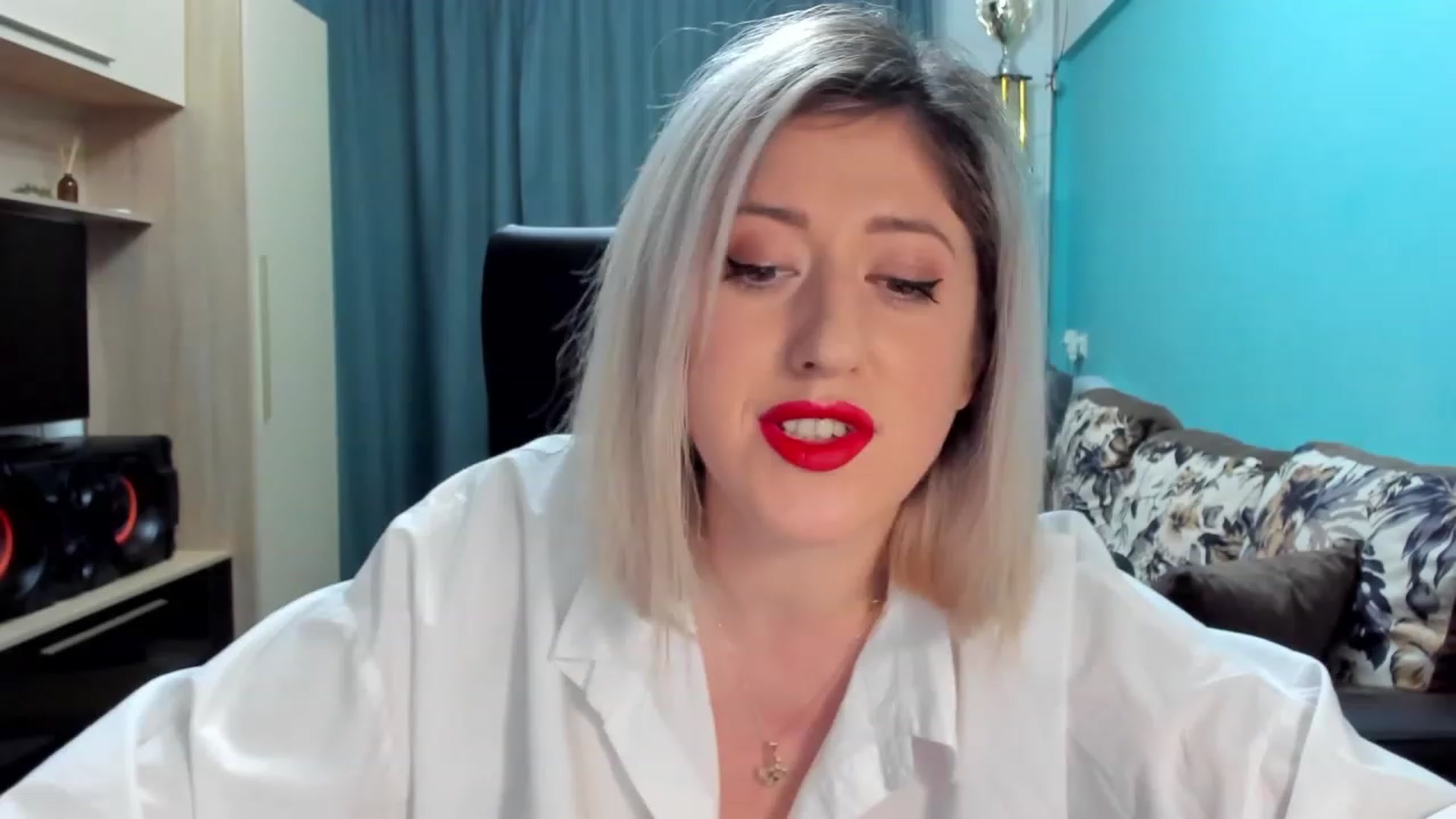 Gallery image thumbnail from SweetDelia_'s myfreecams stream on, 01/25/2024, 02:48 image 17 of 20