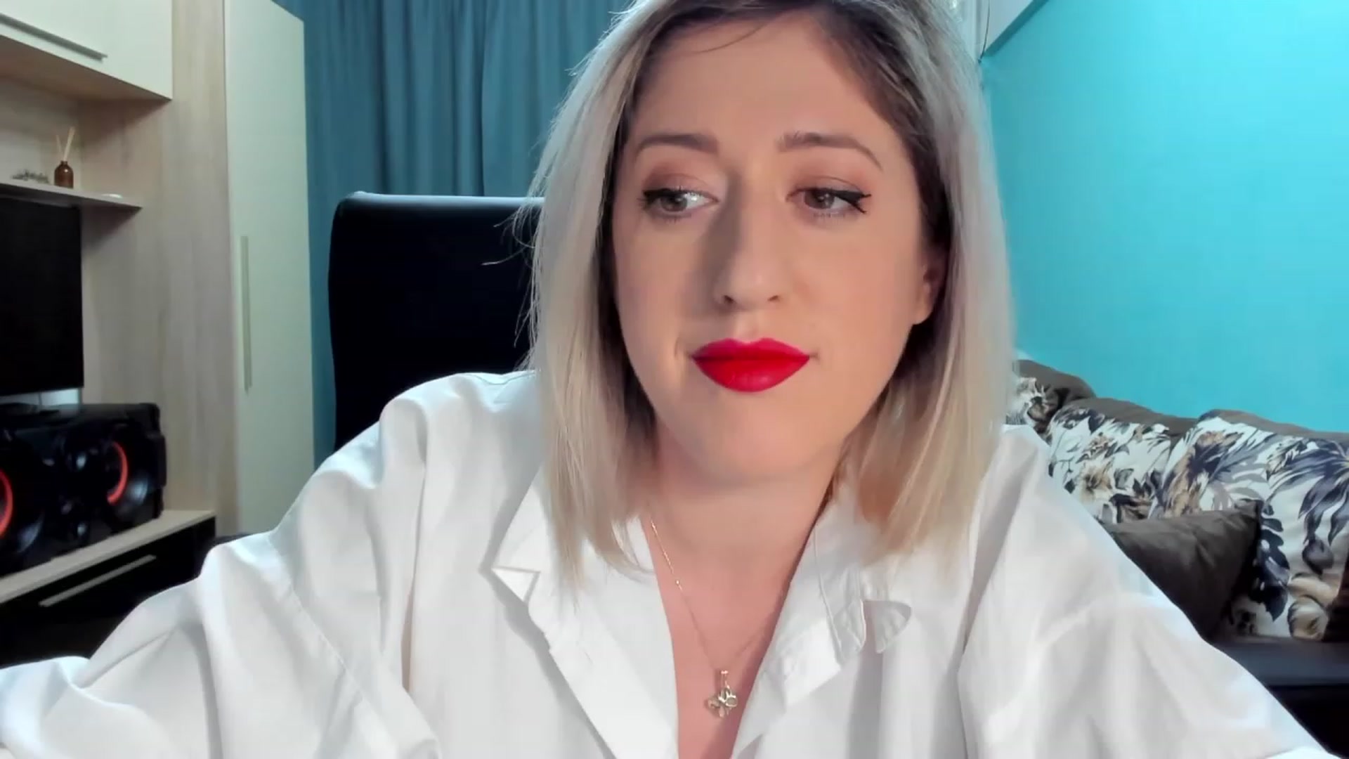 Gallery image thumbnail from SweetDelia_'s myfreecams stream on, 01/25/2024, 02:48 image 1 of 20