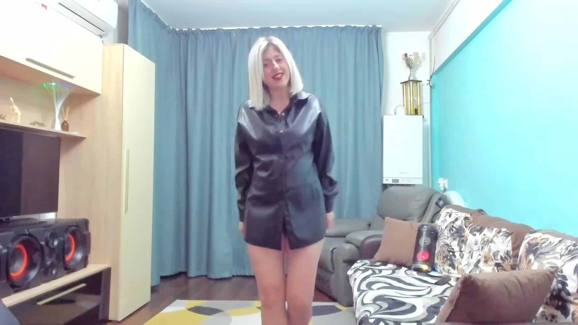 Gallery image thumbnail from SweetDelia_'s myfreecams stream on, 01/28/2024, 02:09 image 6 of 20