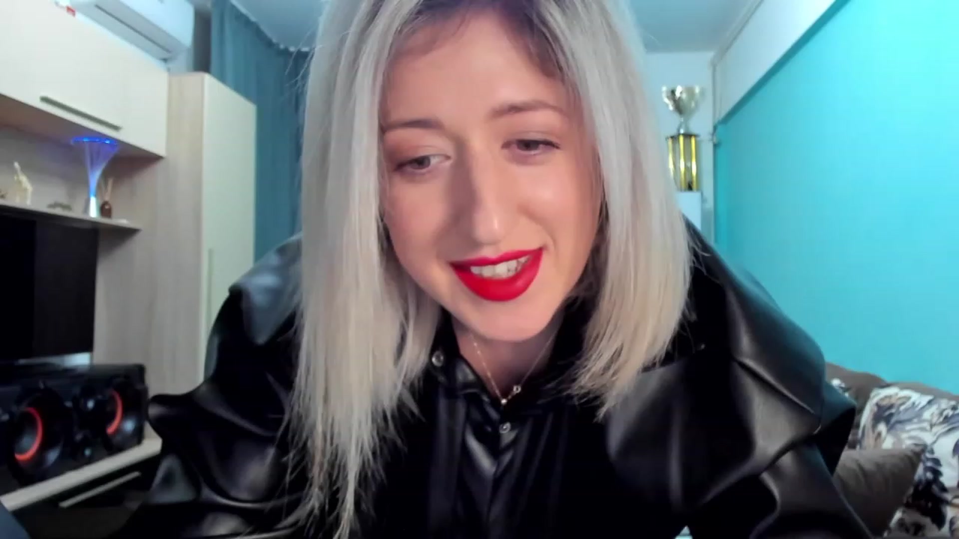 Gallery image thumbnail from SweetDelia_'s myfreecams stream on, 01/28/2024, 02:09 image 2 of 20