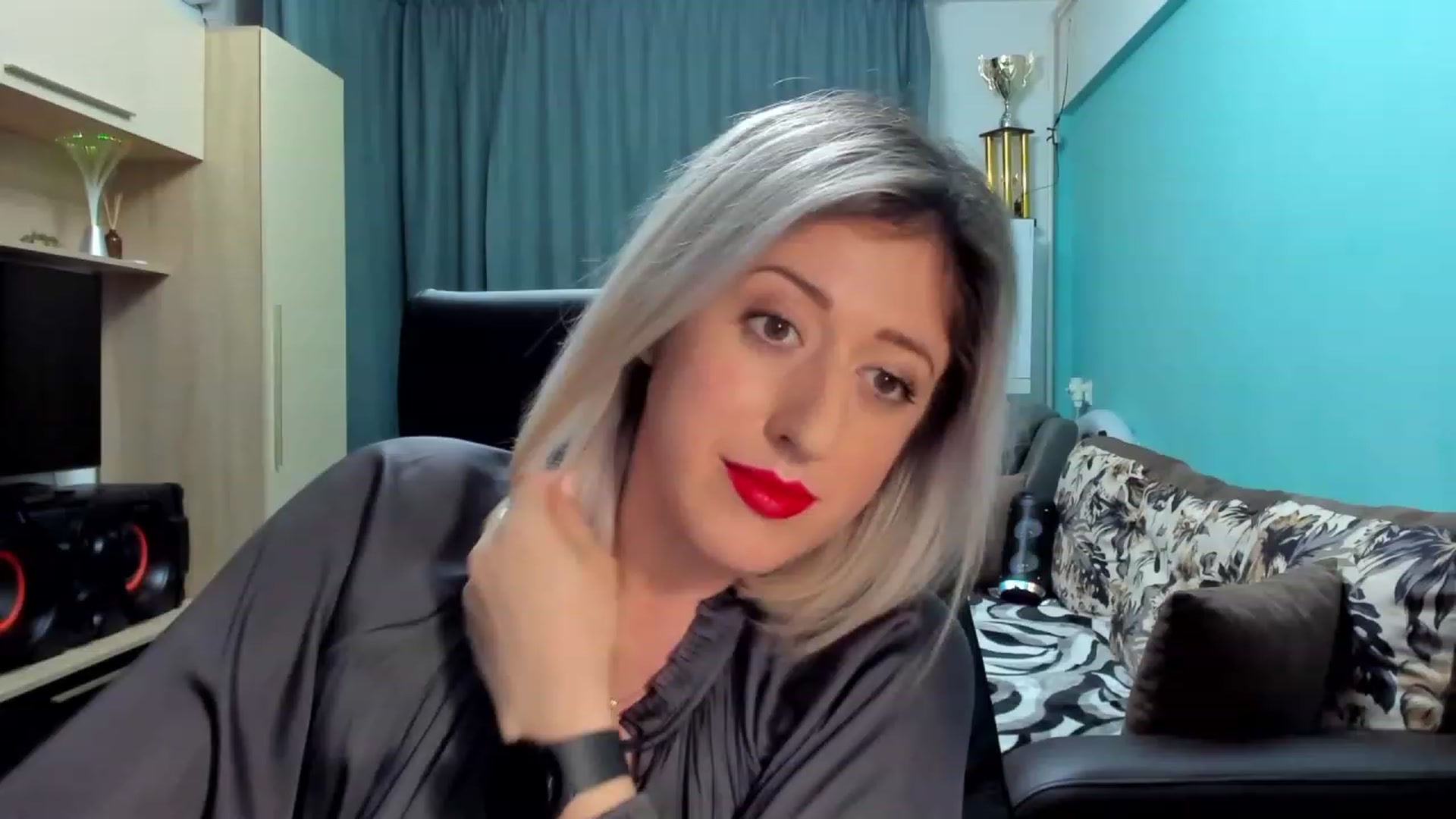 Gallery image thumbnail from SweetDelia_'s myfreecams stream on, 01/29/2024, 24:00 image 6 of 20
