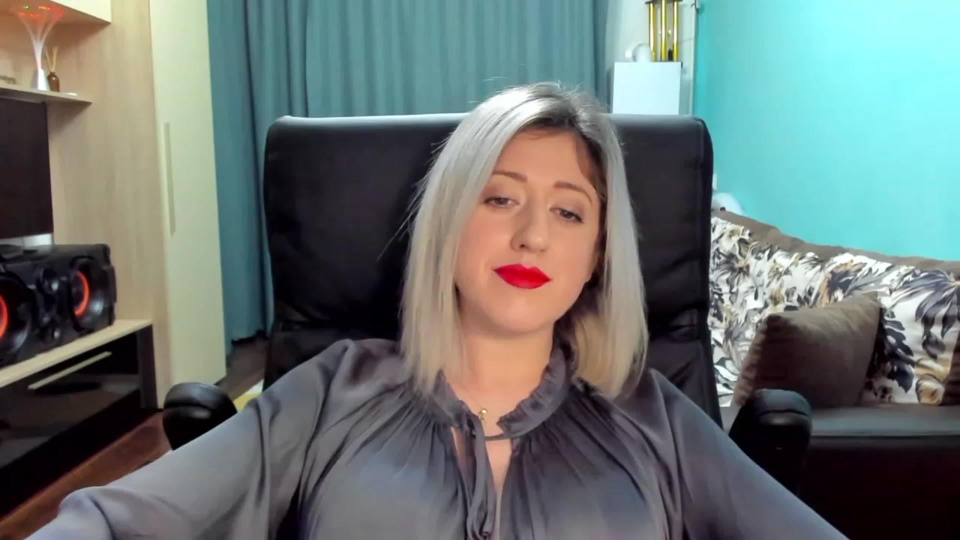 Gallery image thumbnail from SweetDelia_'s myfreecams stream on, 01/29/2024, 24:00 image 5 of 20