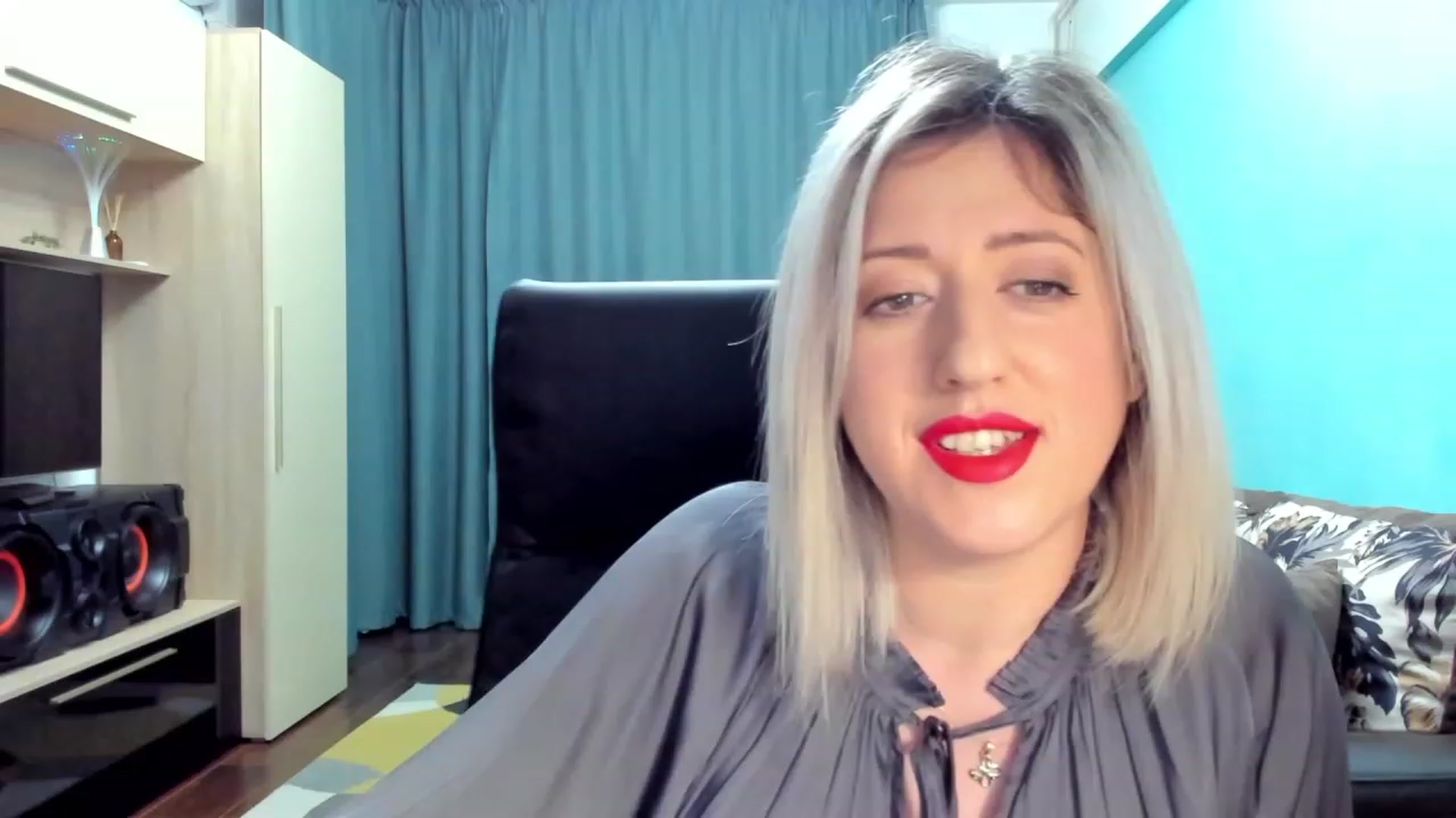 Gallery image thumbnail from SweetDelia_'s myfreecams stream on, 01/29/2024, 24:00 image 16 of 20