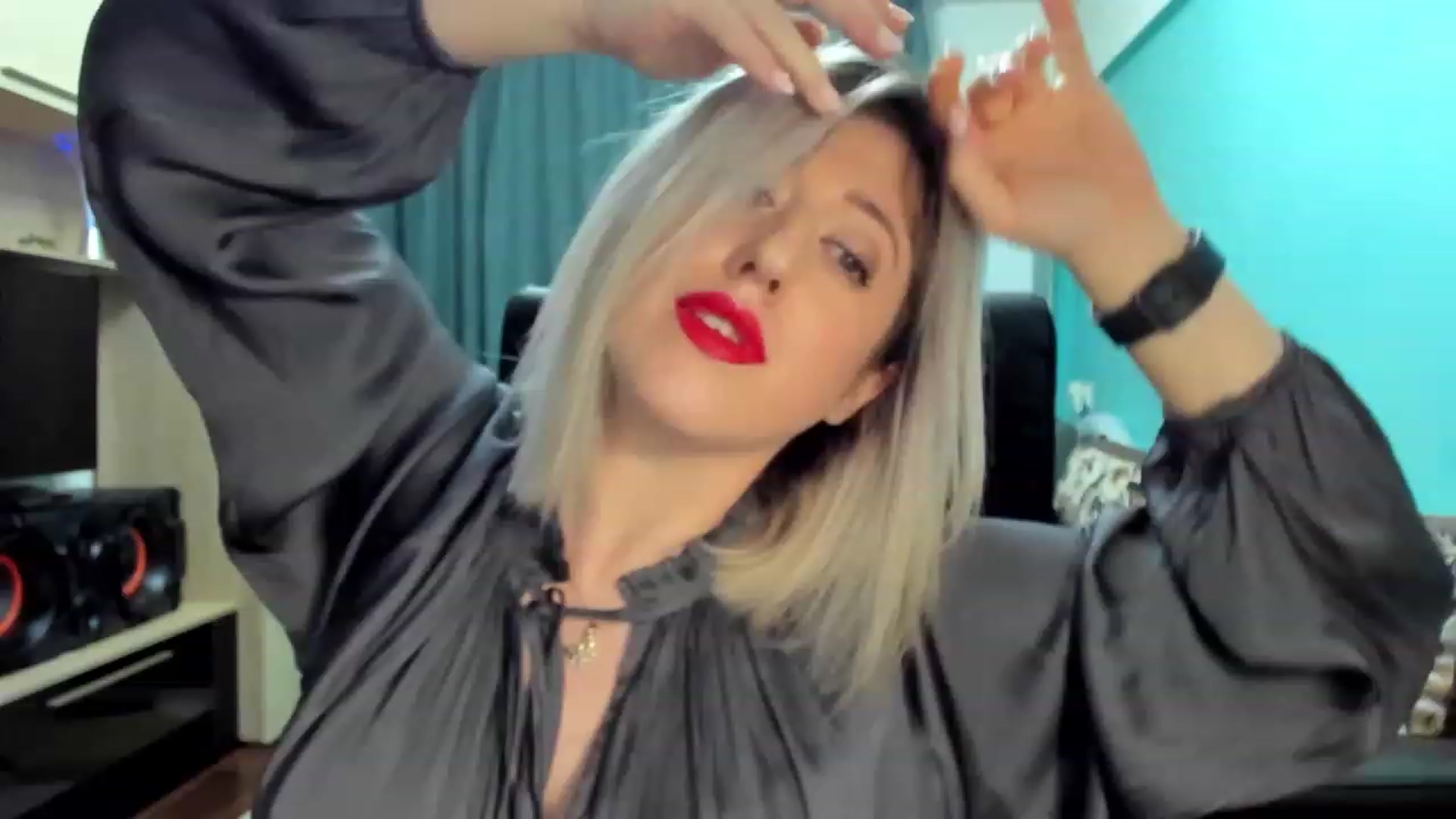 Gallery image thumbnail from SweetDelia_'s myfreecams stream on, 01/29/2024, 24:00 image 19 of 20