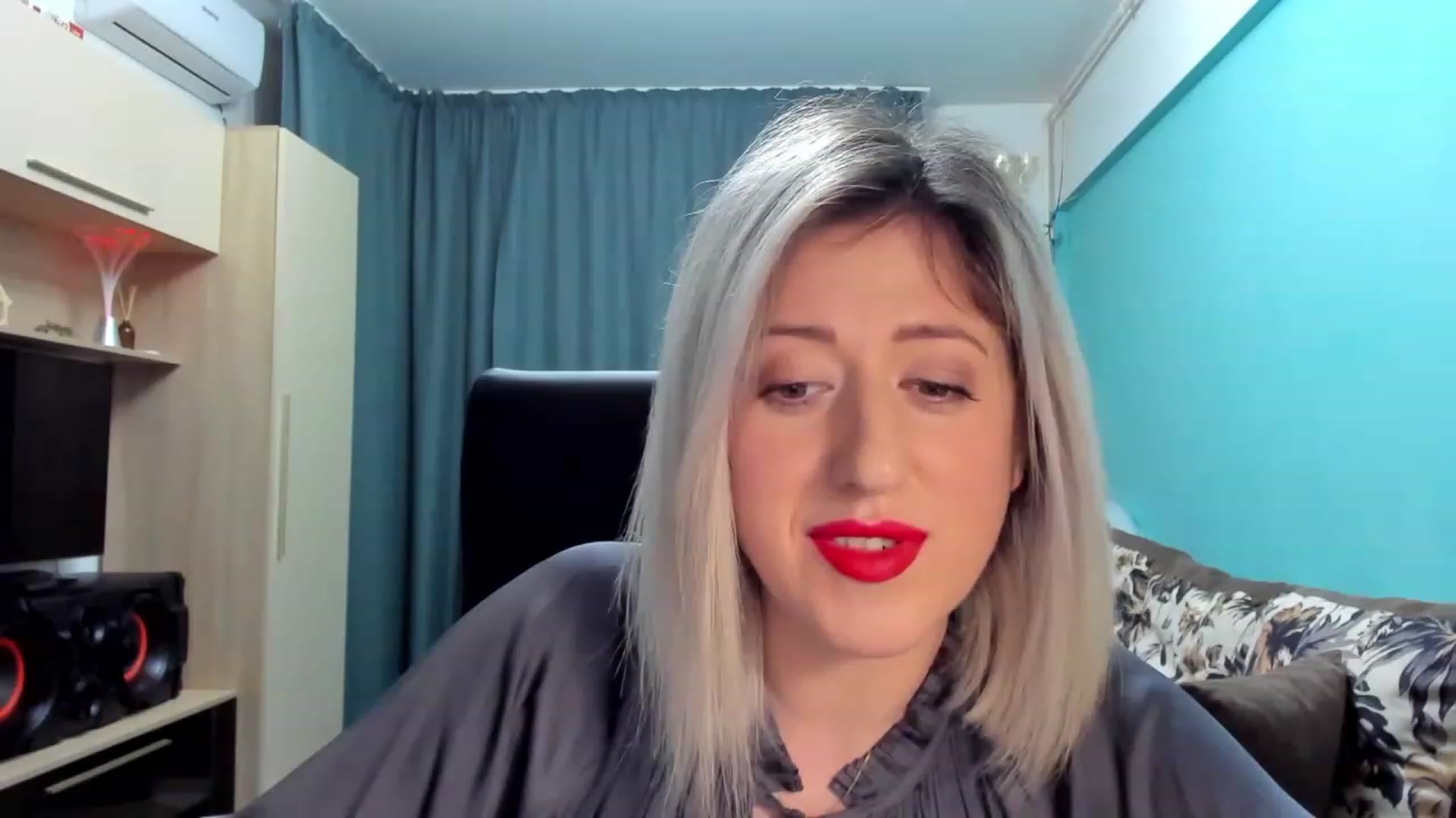 Gallery image thumbnail from SweetDelia_'s myfreecams stream on, 01/29/2024, 24:54 image 5 of 20