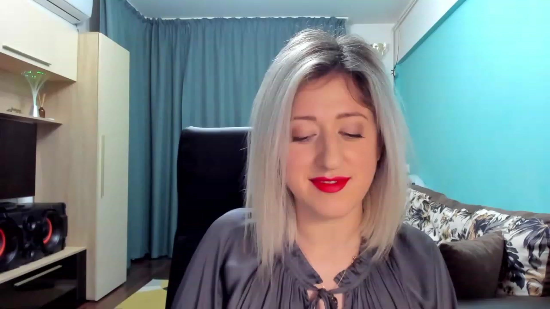 Gallery image thumbnail from SweetDelia_'s myfreecams stream on, 01/29/2024, 24:54 image 18 of 20