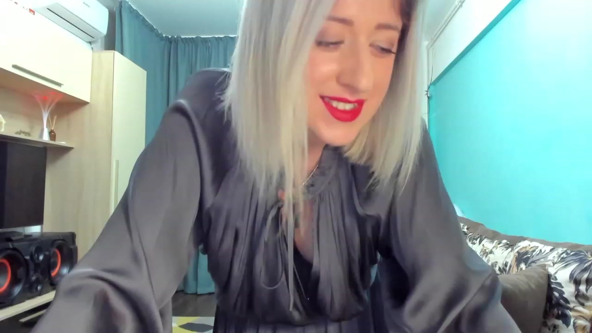 Gallery image thumbnail from SweetDelia_'s myfreecams stream on, 01/29/2024, 24:54 image 3 of 20