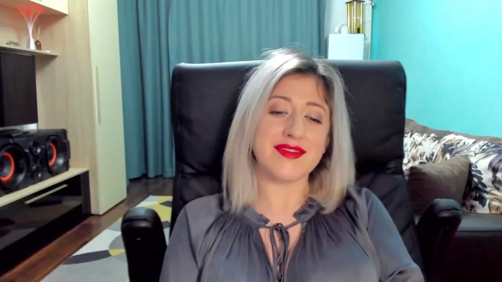 Gallery image thumbnail from SweetDelia_'s myfreecams stream on, 01/29/2024, 01:22 image 8 of 20
