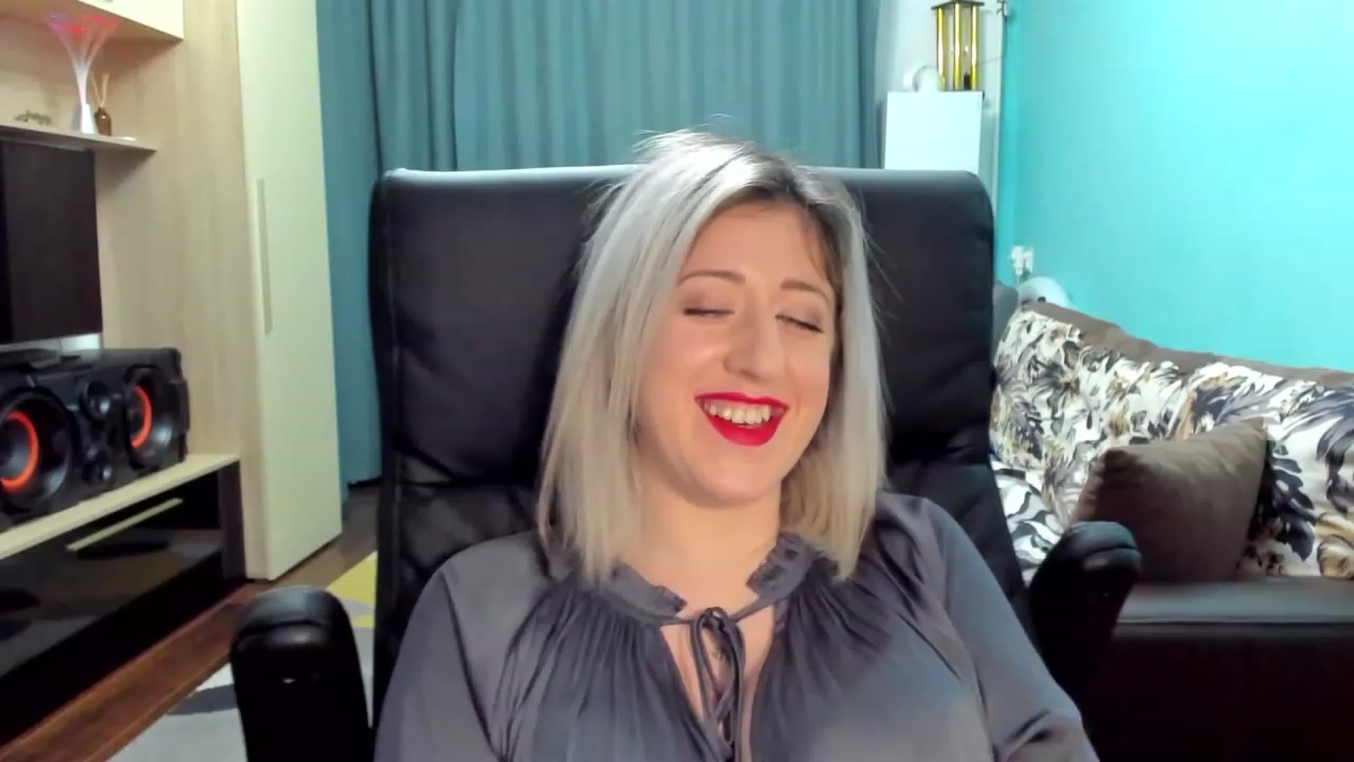 Gallery image thumbnail from SweetDelia_'s myfreecams stream on, 01/29/2024, 01:22 image 9 of 20