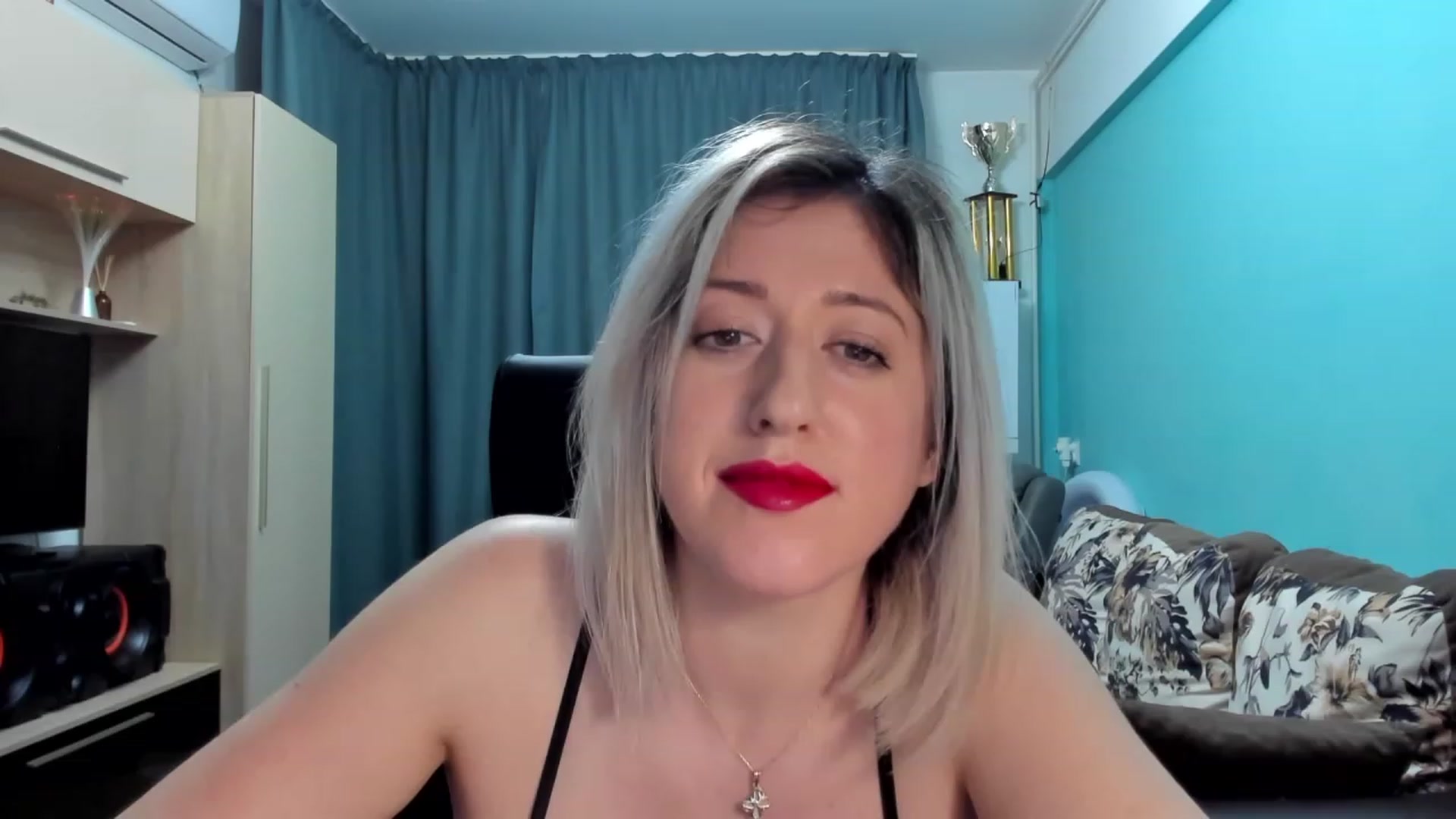 Gallery image thumbnail from SweetDelia_'s myfreecams stream on, 01/31/2024, 02:40 image 20 of 20