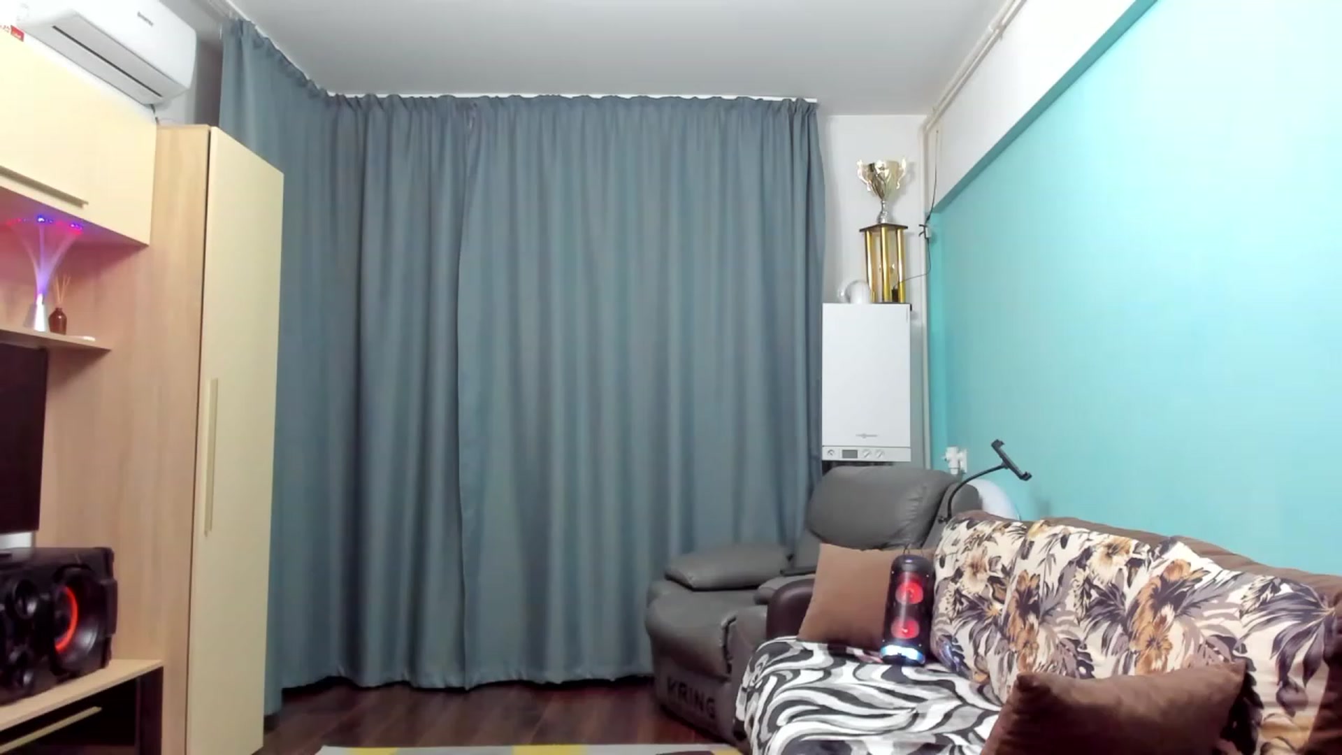 Gallery image thumbnail from SweetDelia_'s myfreecams stream on, 02/11/2024, 01:24 image 5 of 20