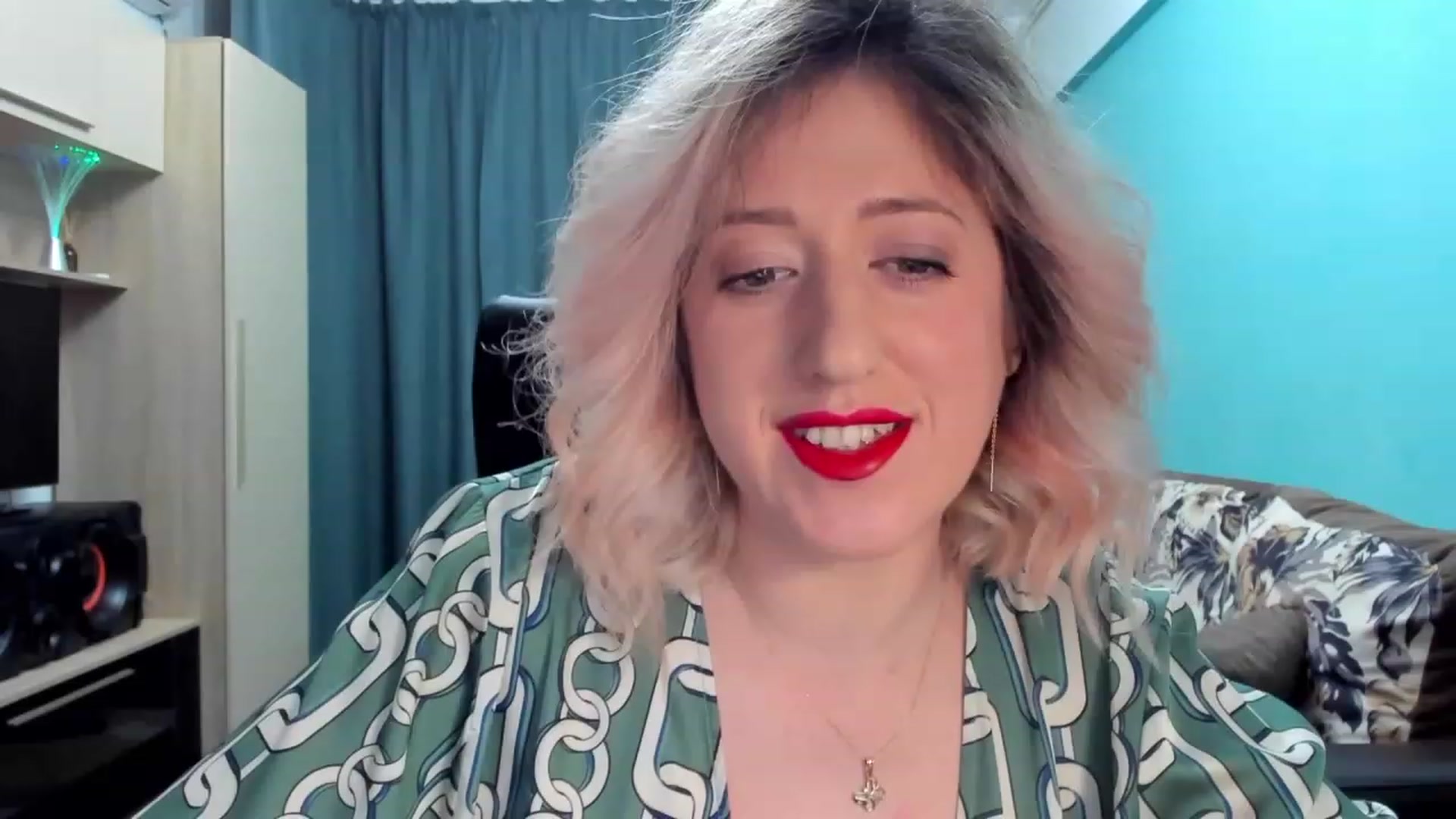 Gallery image thumbnail from SweetDelia_'s myfreecams stream on, 02/11/2024, 23:37 image 15 of 20