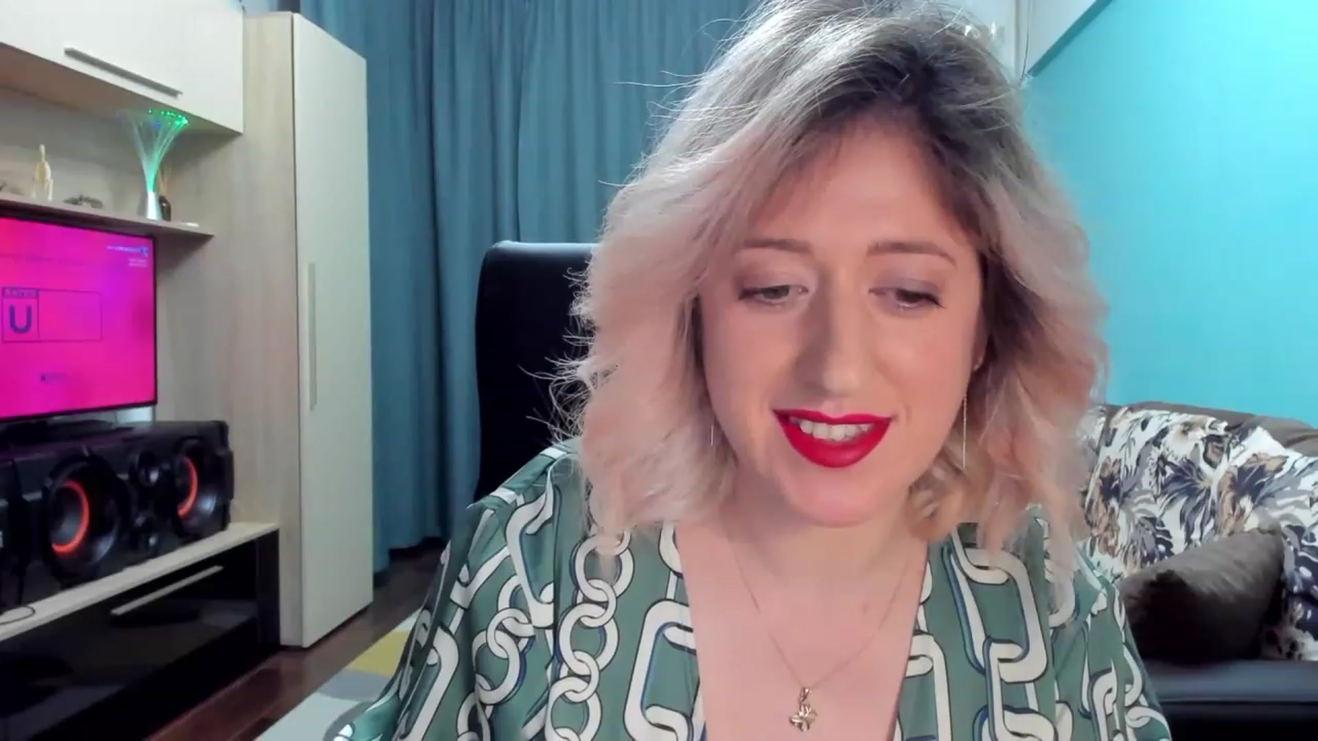 Gallery image thumbnail from SweetDelia_'s myfreecams stream on, 02/12/2024, 02:19 image 7 of 20
