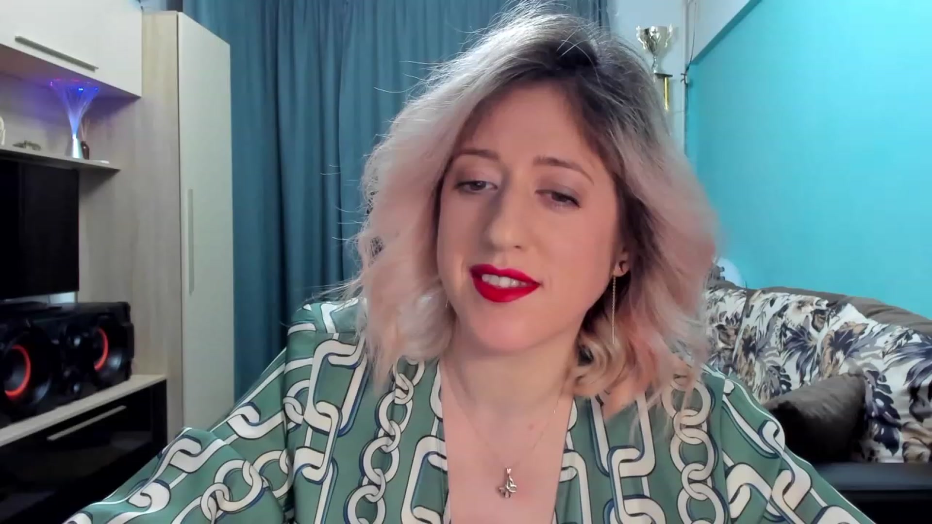 Gallery image thumbnail from SweetDelia_'s myfreecams stream on, 02/12/2024, 02:19 image 16 of 20