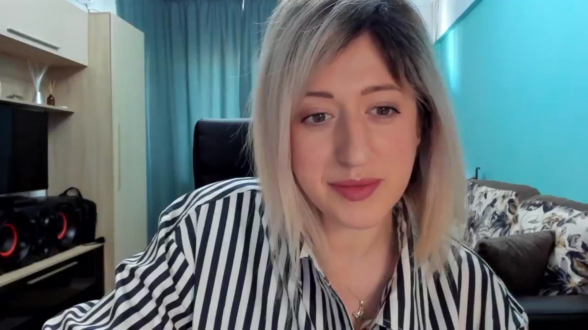 Gallery image thumbnail from SweetDelia_'s myfreecams stream on, 02/27/2024, 11:49 image 6 of 20