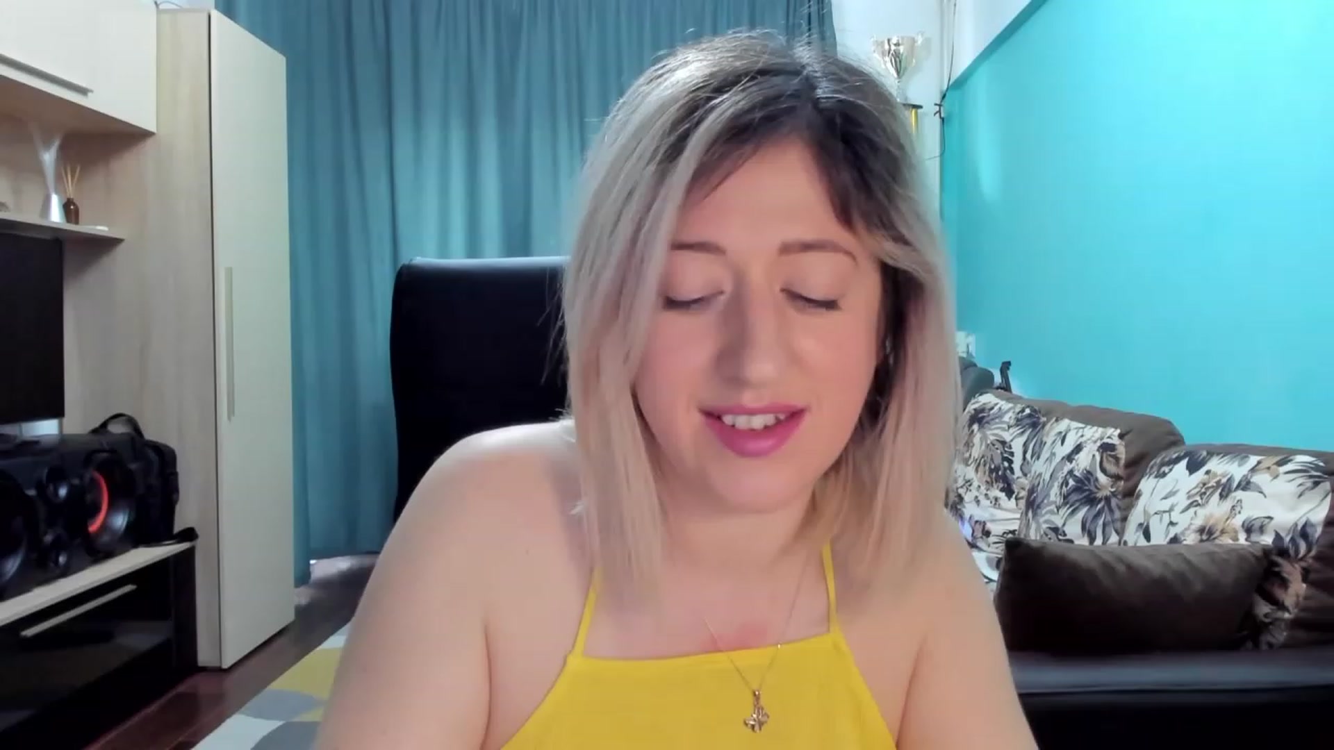 Gallery image thumbnail from SweetDelia_'s myfreecams stream on, 02/29/2024, 13:30 image 17 of 20