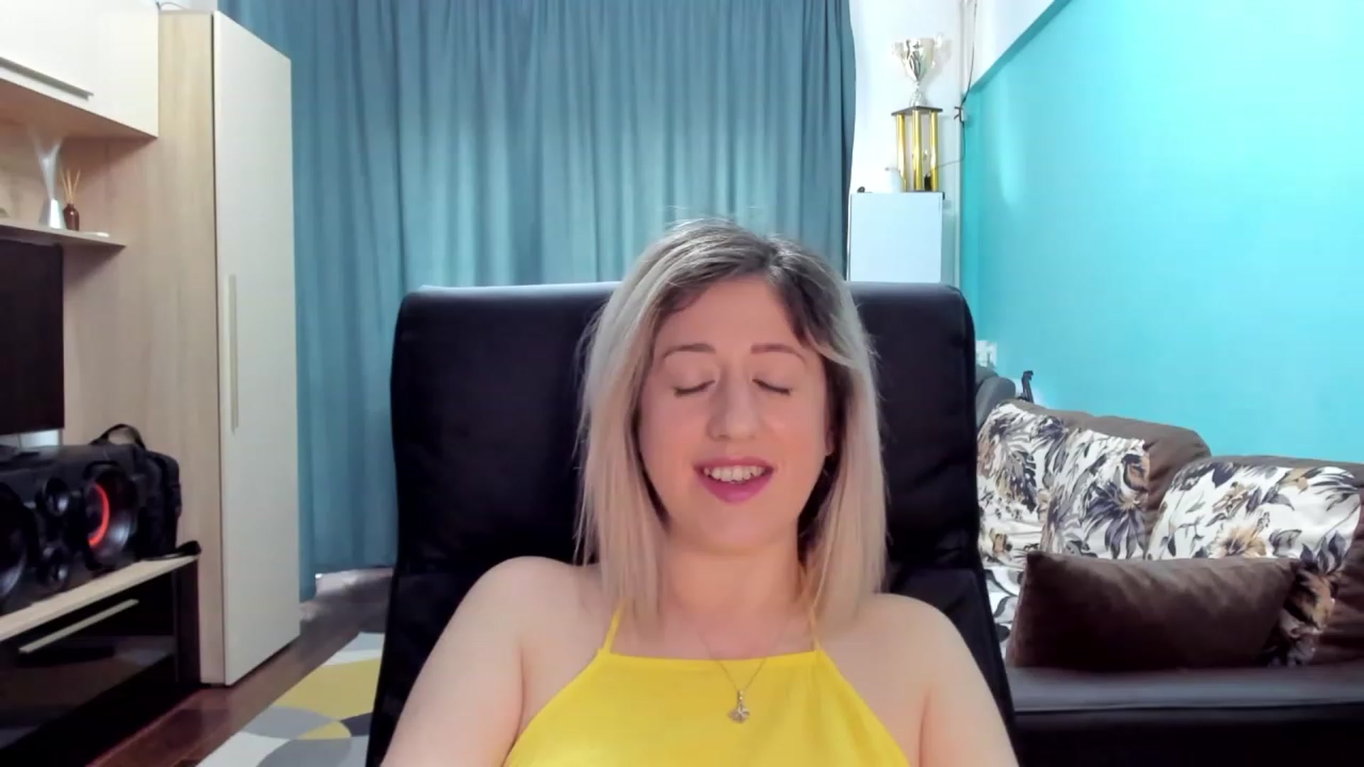 Gallery image thumbnail from SweetDelia_'s myfreecams stream on, 02/29/2024, 13:30 image 19 of 20