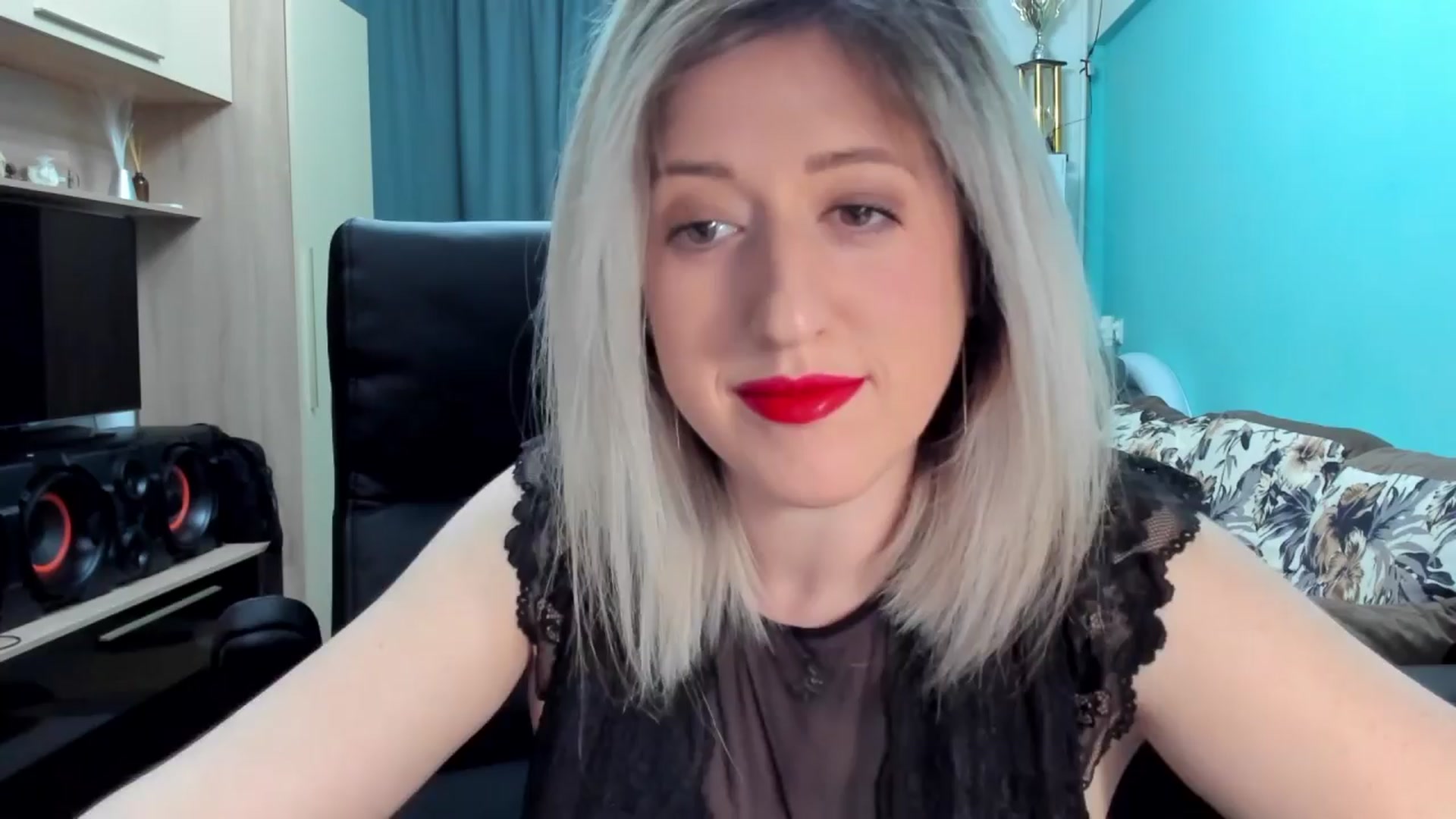 Gallery image thumbnail from SweetDelia_'s myfreecams stream on, 03/30/2024, 17:51 image 7 of 20