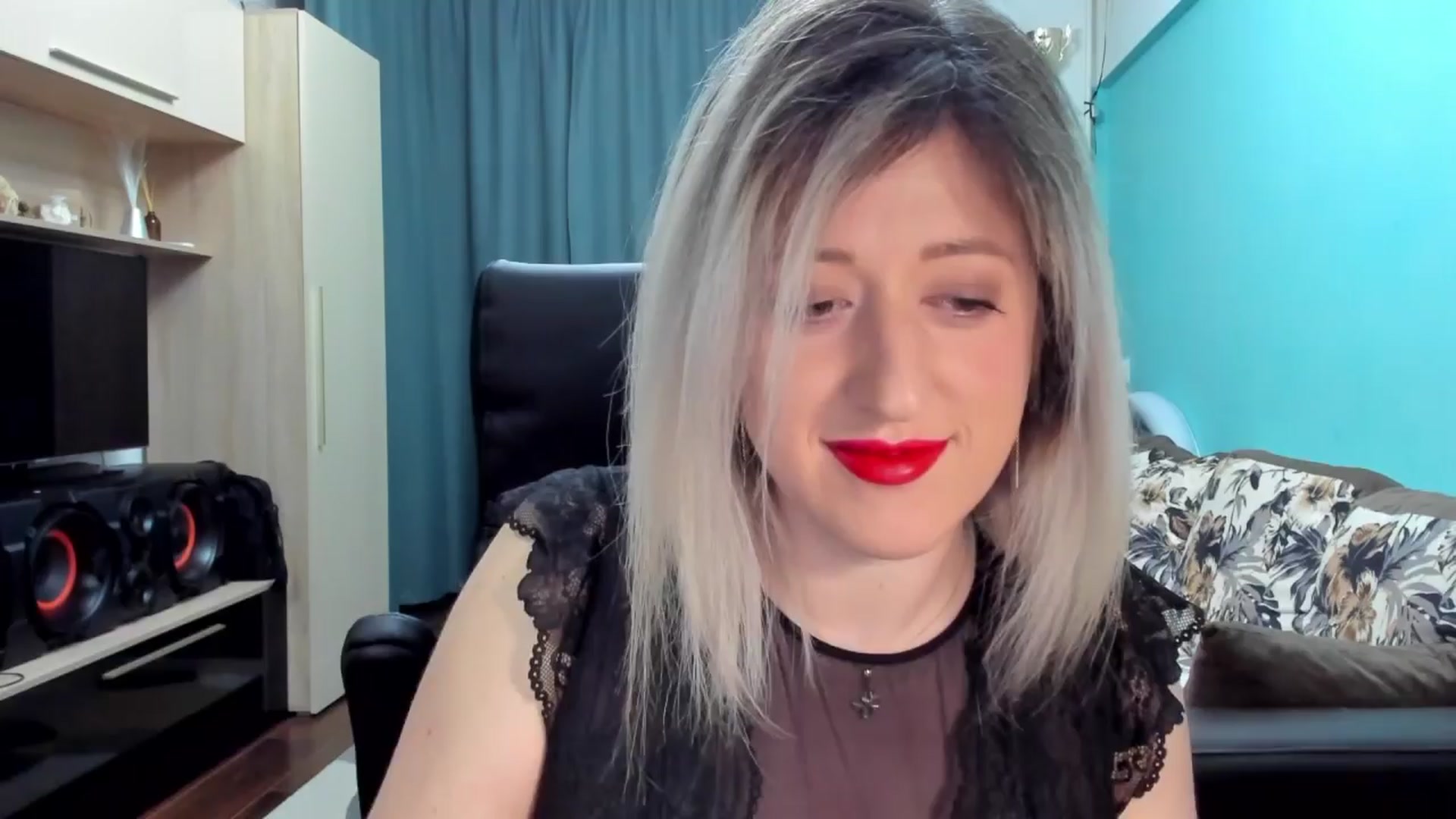 Gallery image thumbnail from SweetDelia_'s myfreecams stream on, 03/30/2024, 17:51 image 18 of 20