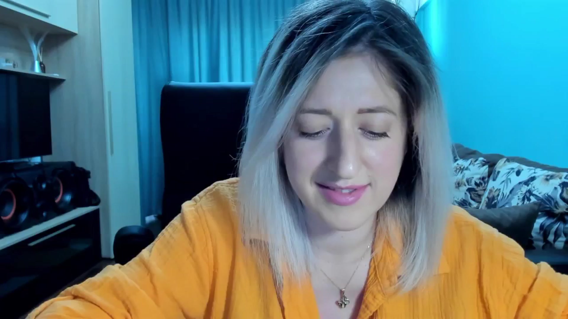 Gallery image thumbnail from SweetDelia_'s myfreecams stream on, 04/16/2024, 10:35 image 7 of 20