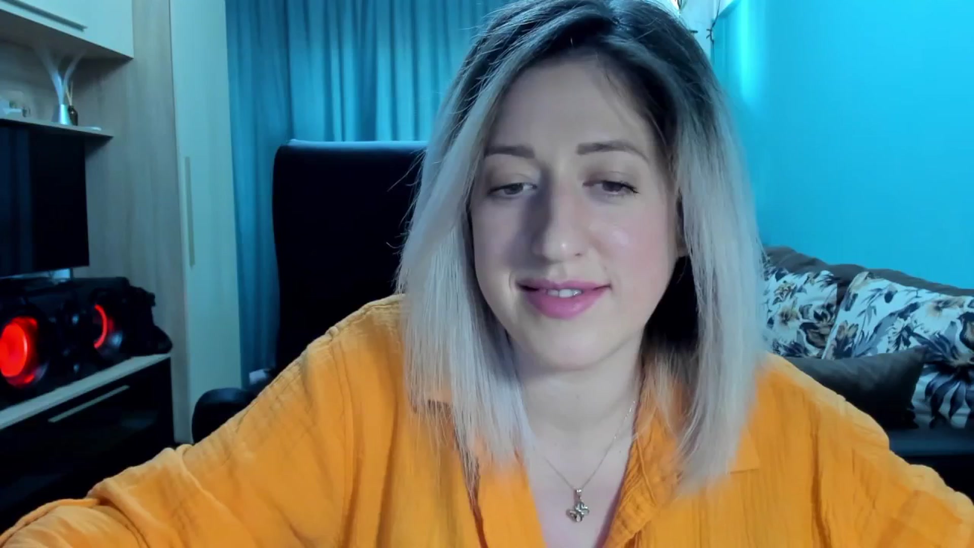 Gallery image thumbnail from SweetDelia_'s myfreecams stream on, 04/16/2024, 10:35 image 8 of 20