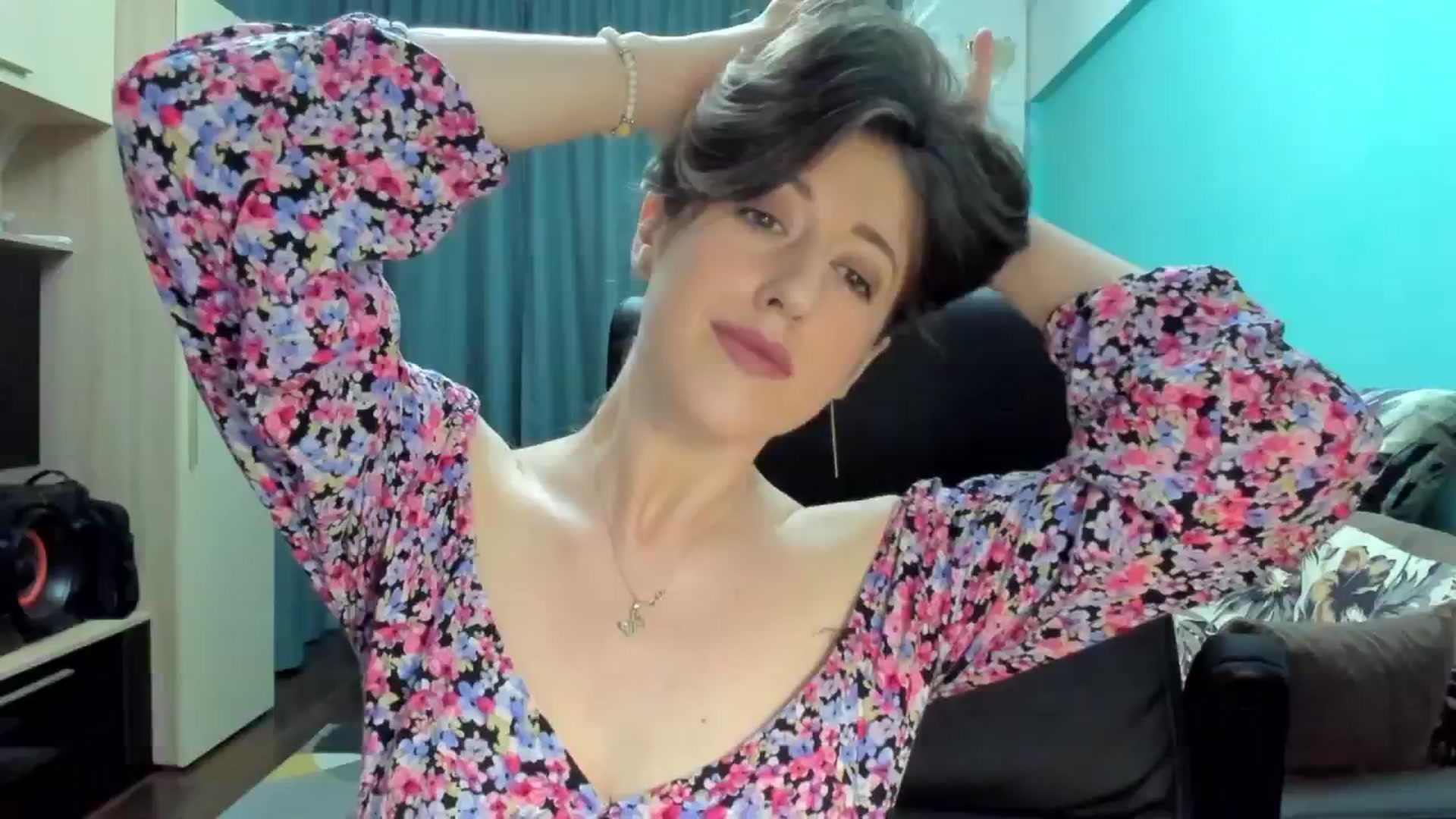 Gallery image thumbnail from SweetDelia_'s myfreecams stream on, 09/14/2024, 19:17 image 4 of 20